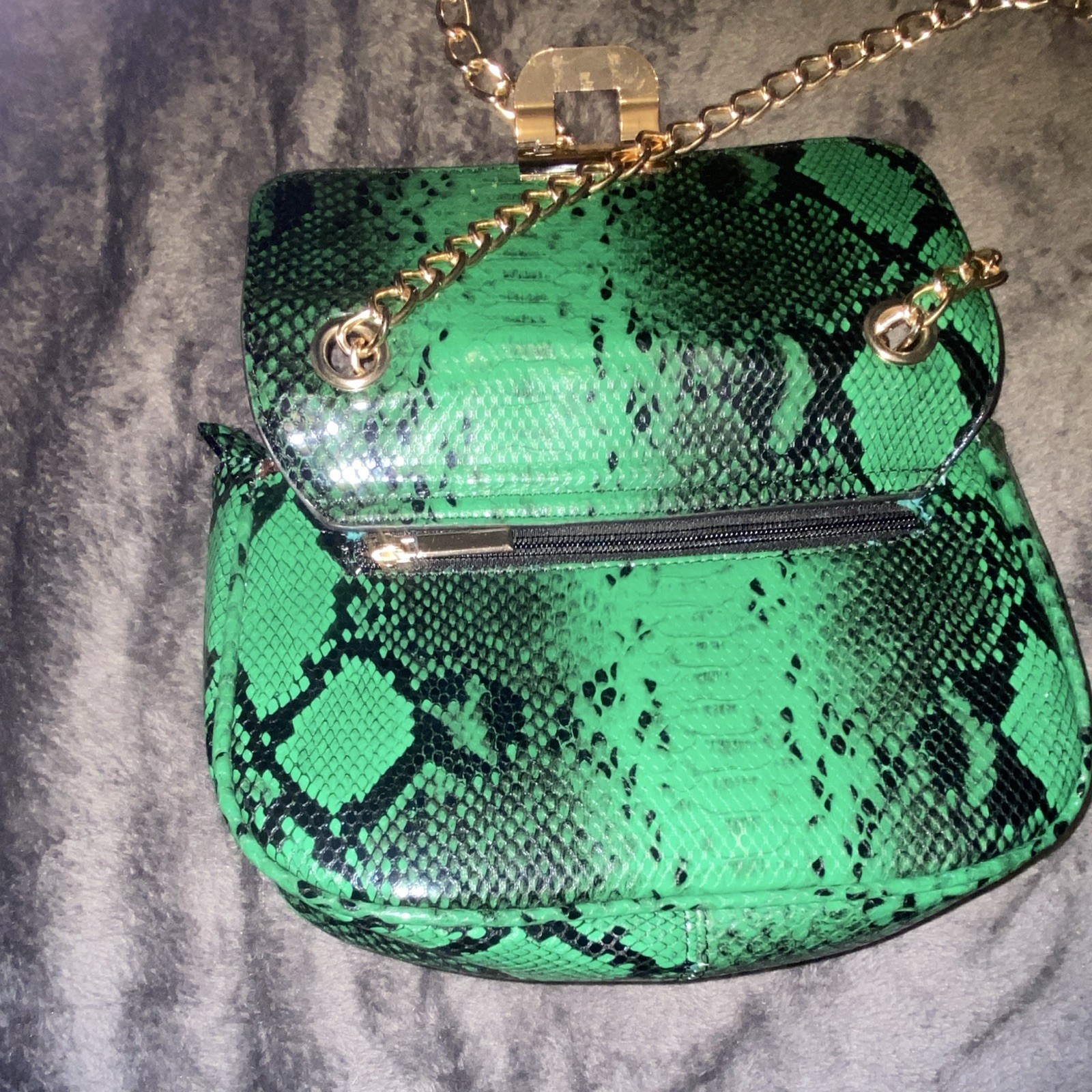 Charming Charlie Green/Black Snake Animal Print Shoulder Bag Gold Chain