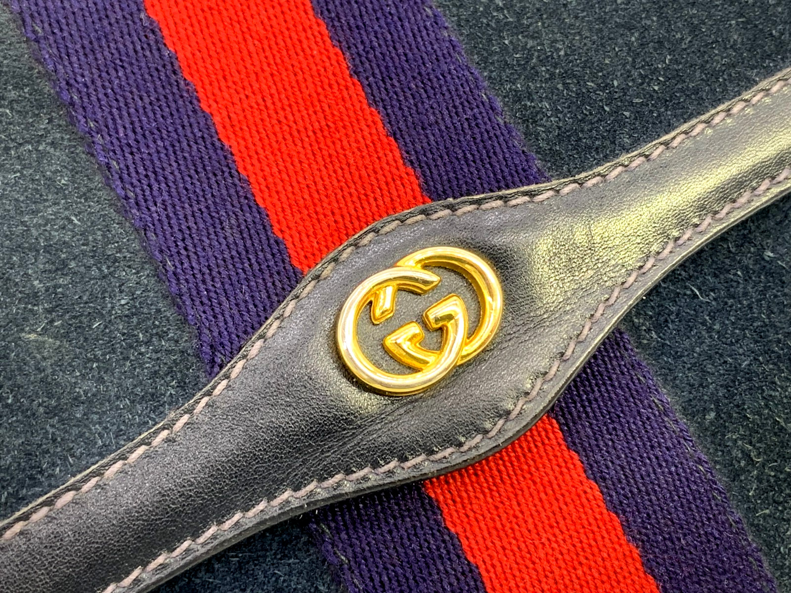 GUCCI VINTAGE Web Stripe Shoulder Bag Suede Leather Navy Classic Authentic