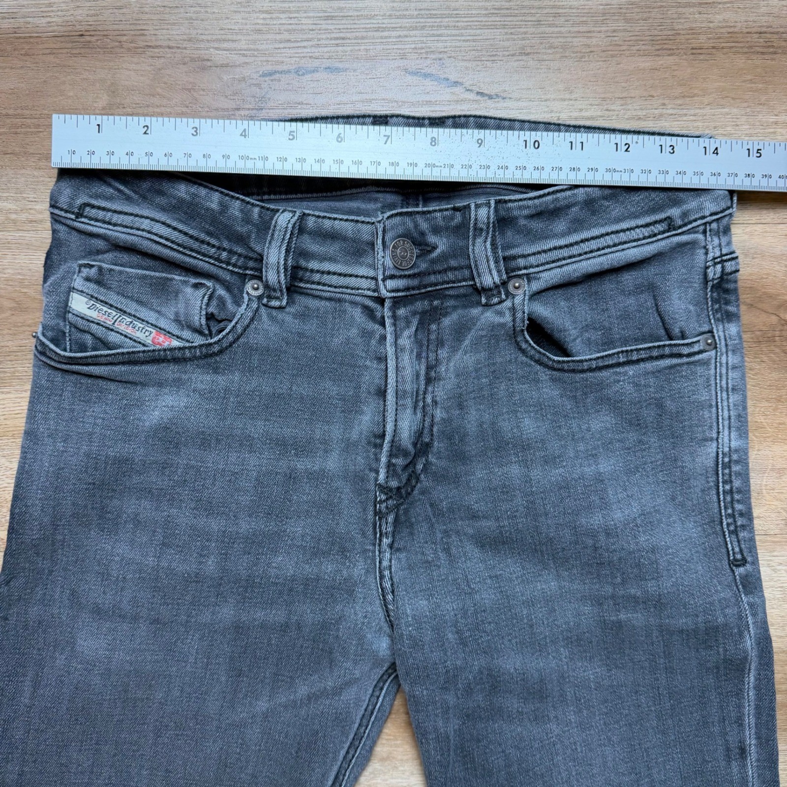 Diesel 1979 Sleenker Jeans Men 28×32 Grey Skinny Fit Stretch Denim Pants 09D42