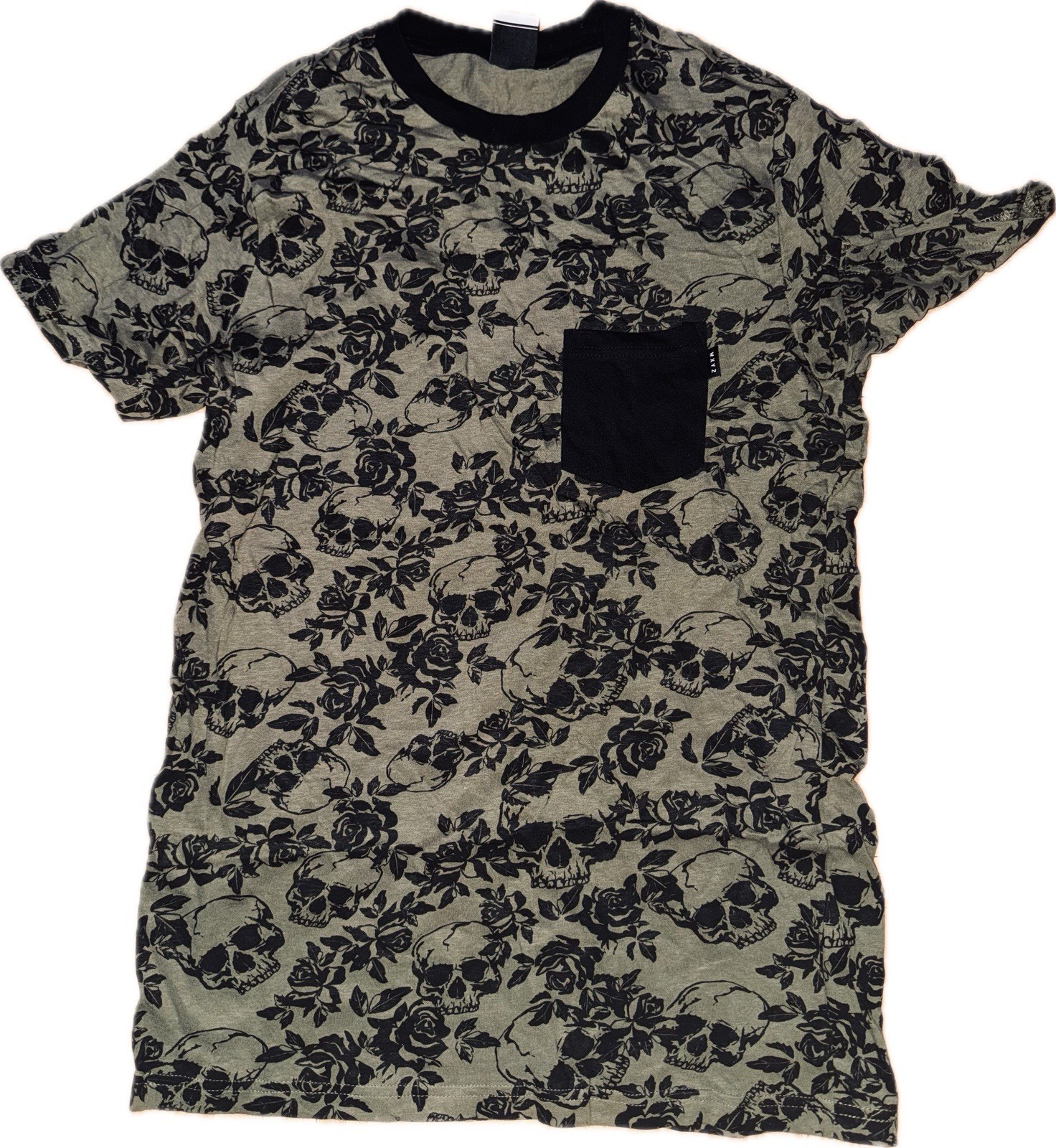 WXYZ All Over Skull Print Graphic T-Shirt (Men’s Medium)