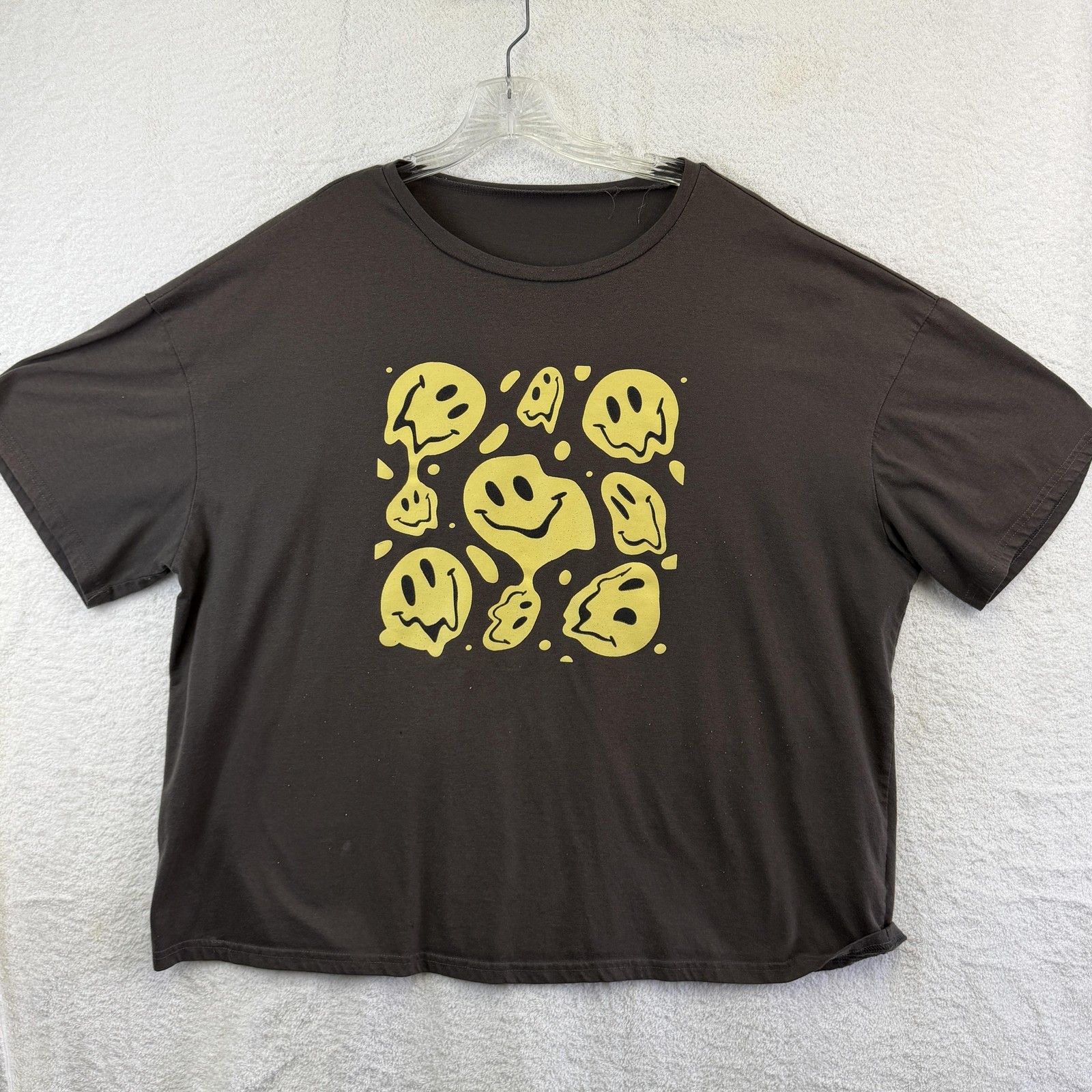 Smiley Face Shirt Womens 3XL Brown Graphic Boxy Oversized Tee