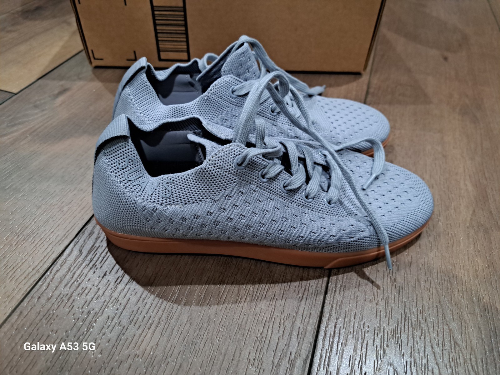 SUAVS The Zilker Lace-Up Sneaker Slate Gray Womens Size 8 M Casual Travel Shoes