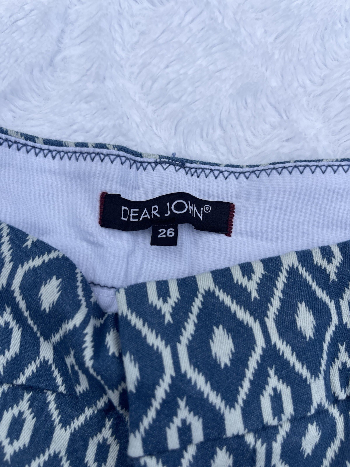 Dear John American Classic Womens Blue/White Geometric Chino Stretch Shorts 26