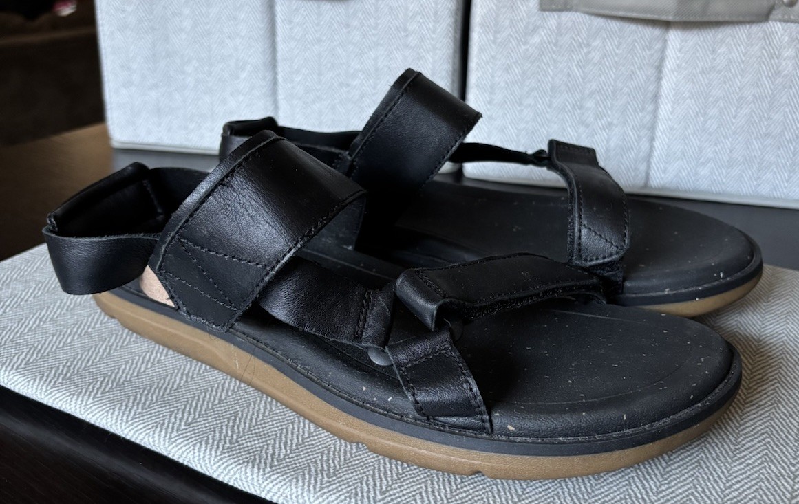 Teva Women’s 9.5 Slingback Madera Sandals Black Leather Sport Comfort Outdoor