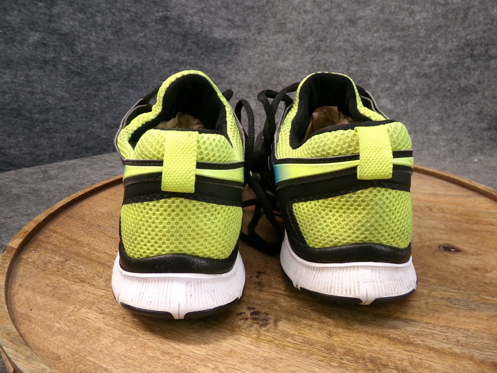 Nike Free Trainer 5.0 NRG Men Size 8 US Athletic Running Black Neon Blue Shoes
