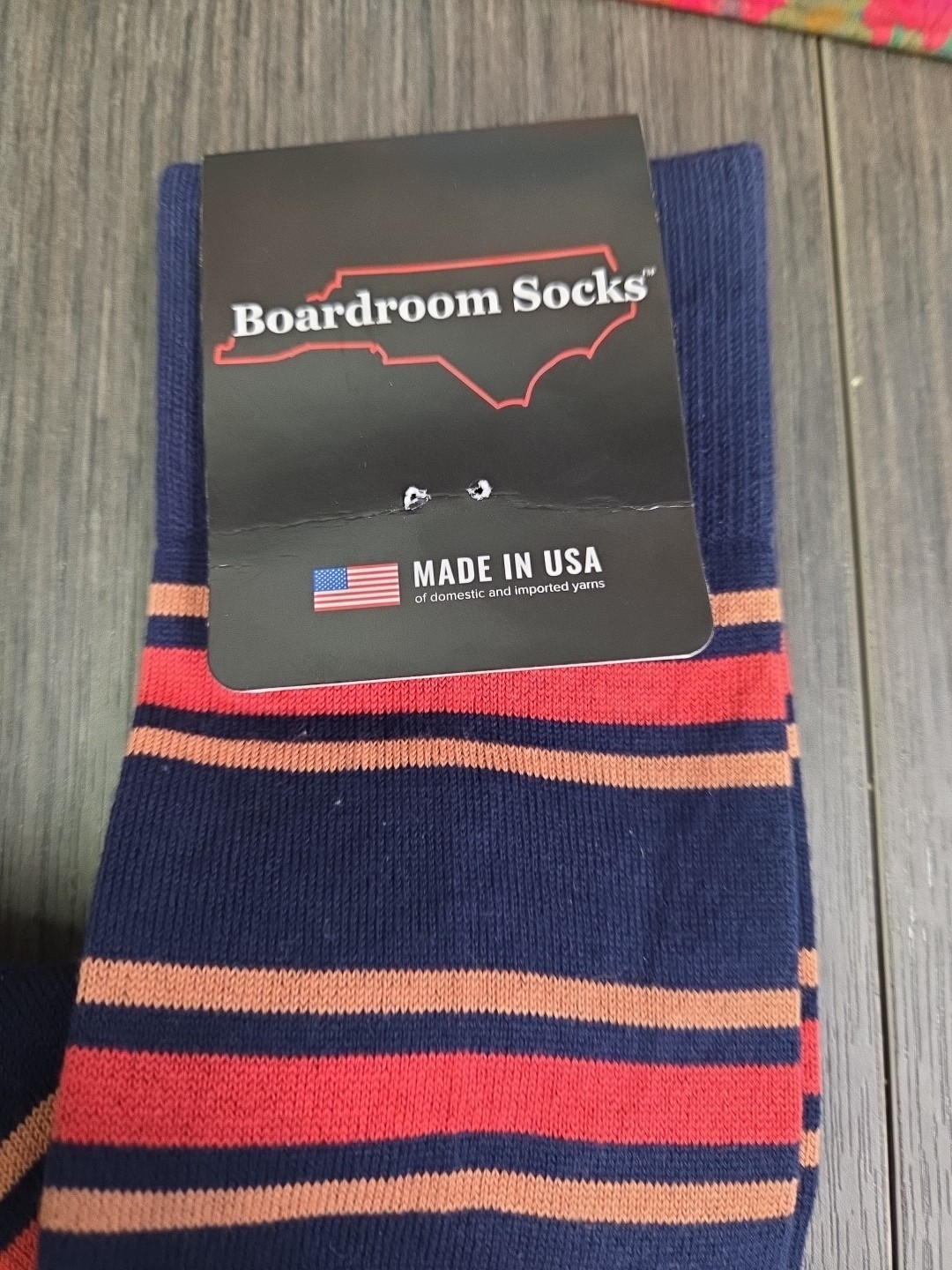 Boardroom Socks Men’s Mid Calf Style 3542 Peach Tomato Stripes on Navy NWT