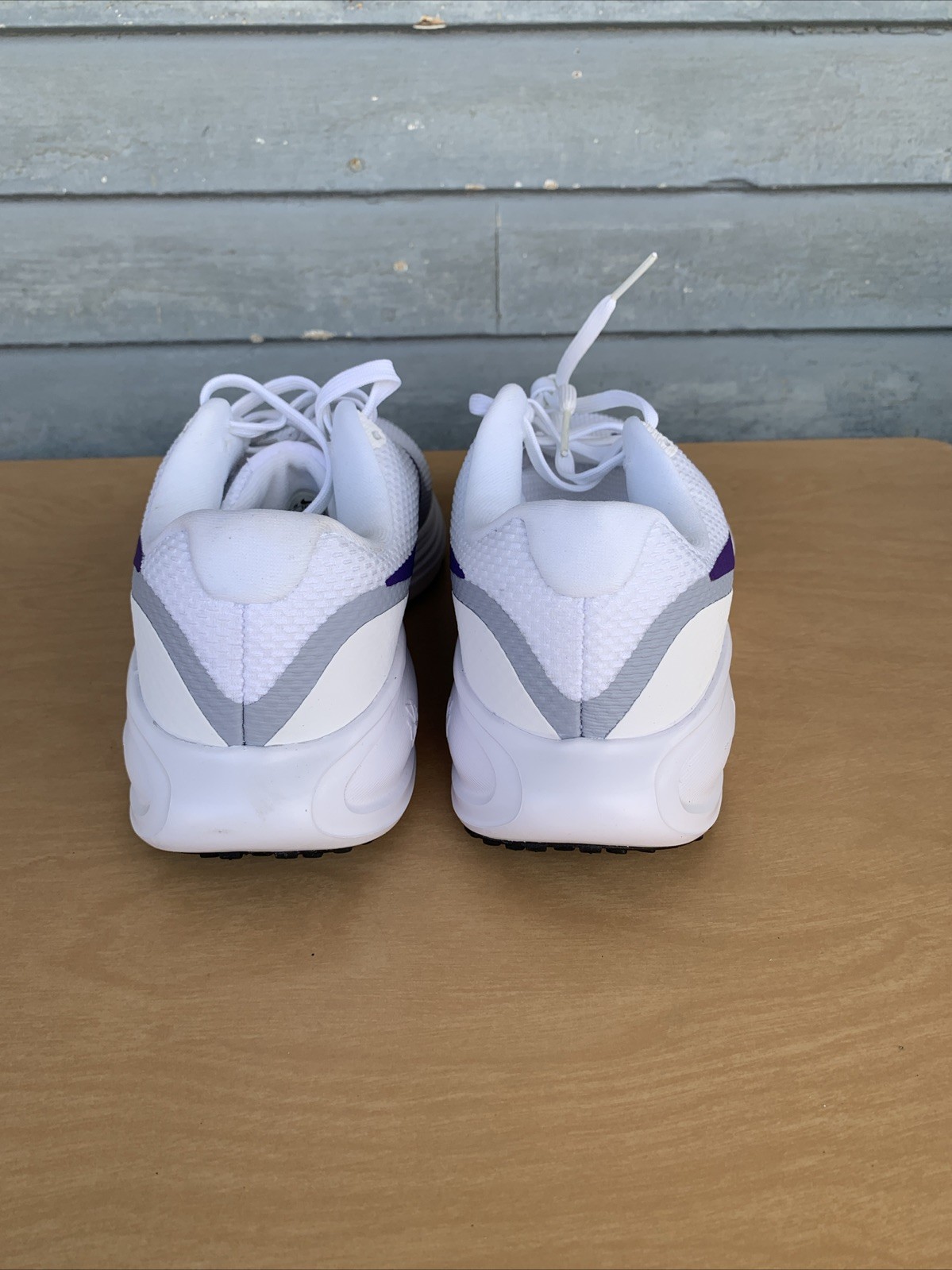 Nike Revolution 8 Womens Size 6.5 WIDE Running Shoes White Violet HQ1995-101 New