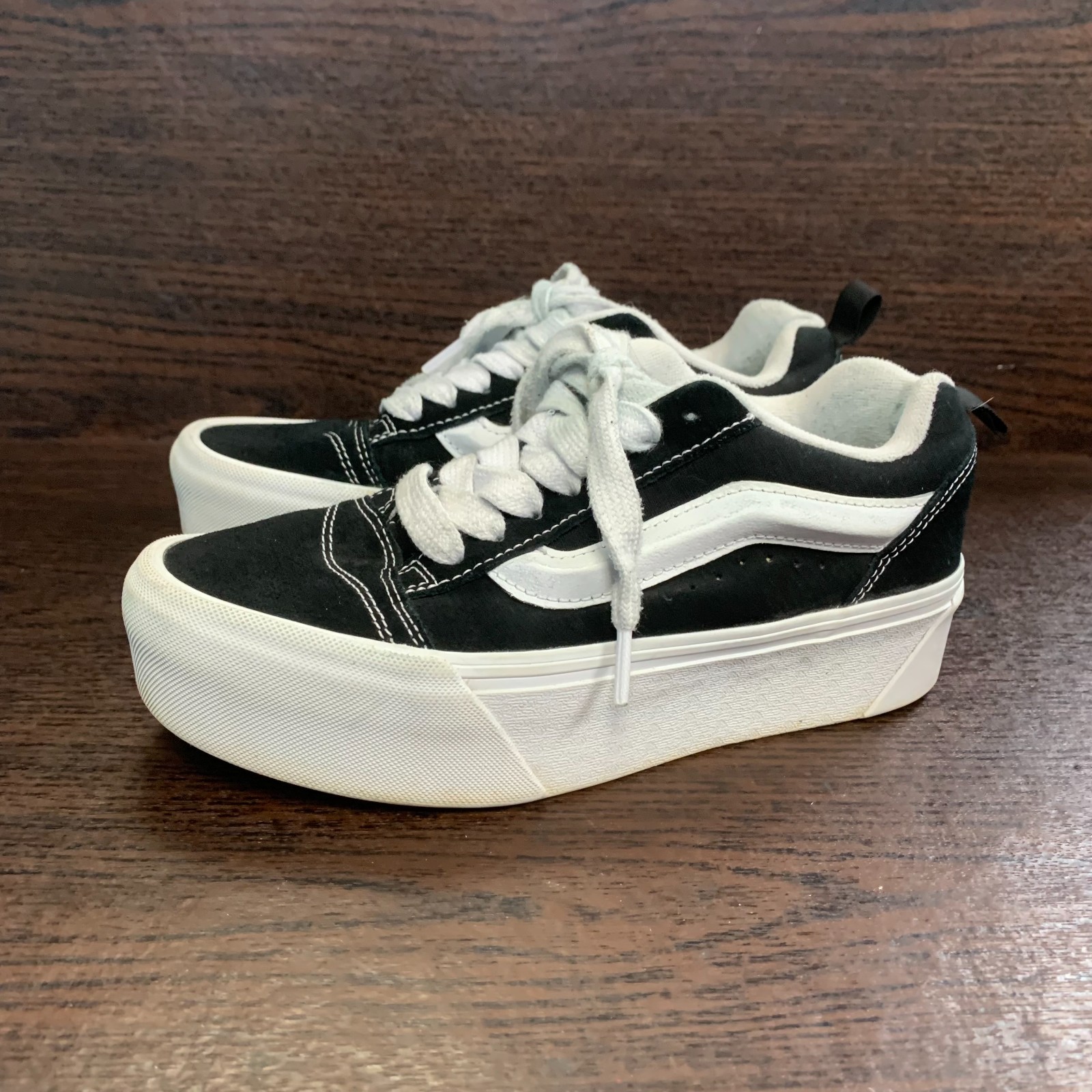Vans Knu Stack Platform Unisex Sneakers Size M 6.5 W 8 Black White Suede Chunky