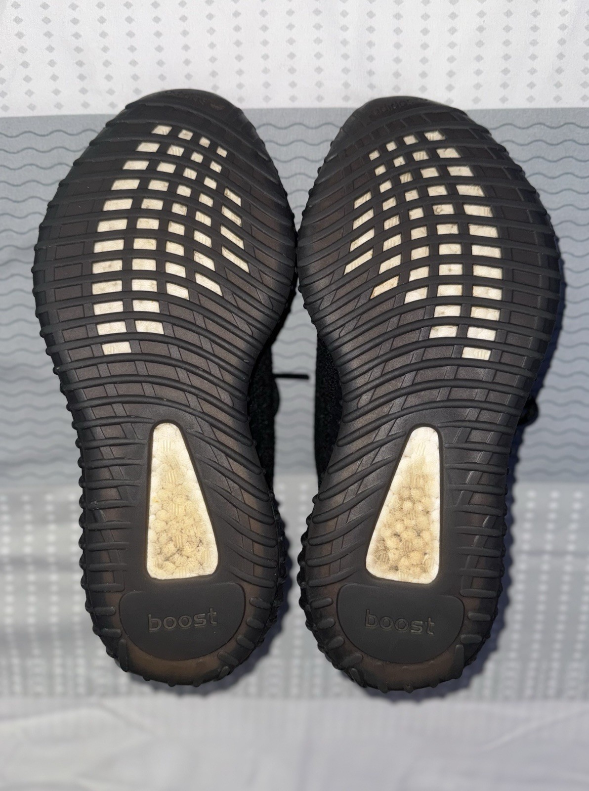 Yeezy Boost 350 Core Black Green V2 with Box – 2016