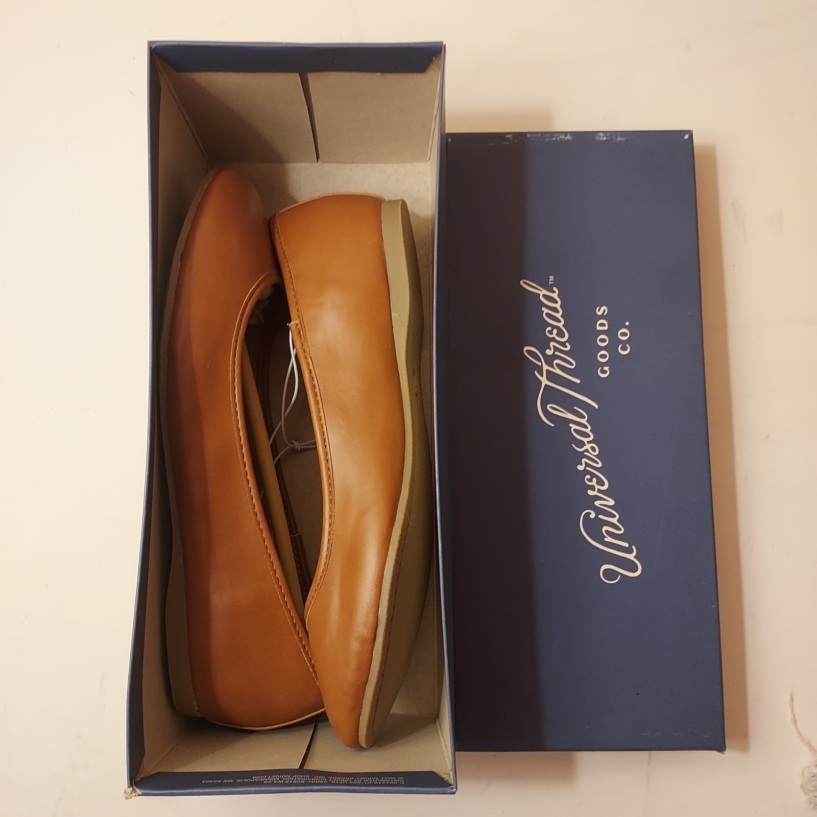 Universal Thread NWT Cognac Brown “Everly” Slip On Flat Loafers Wmn’s Sz 6.5