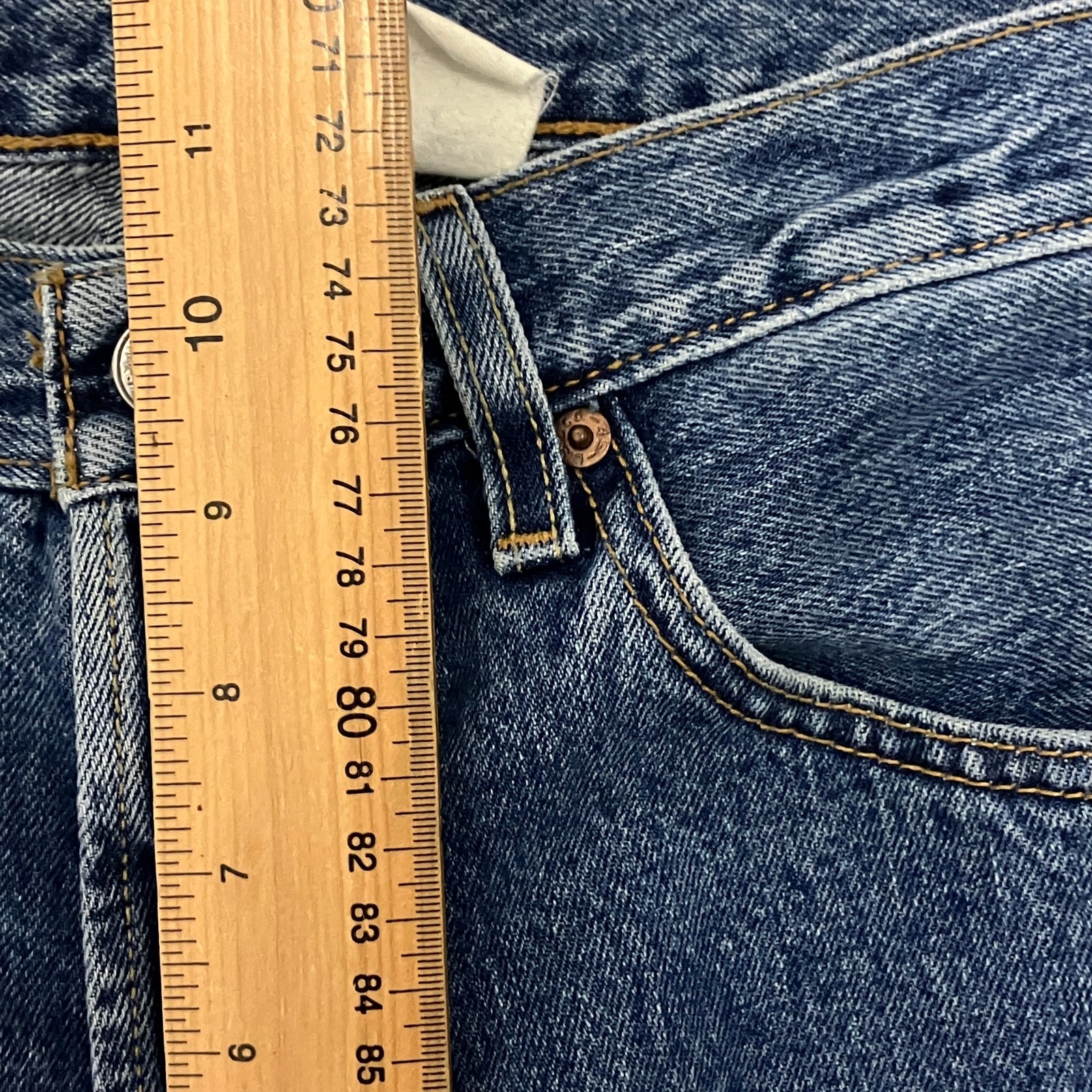 Vintage 2003 Levi’s 501 Jeans W31 L28 Blue Denim Straight Leg Button Fly