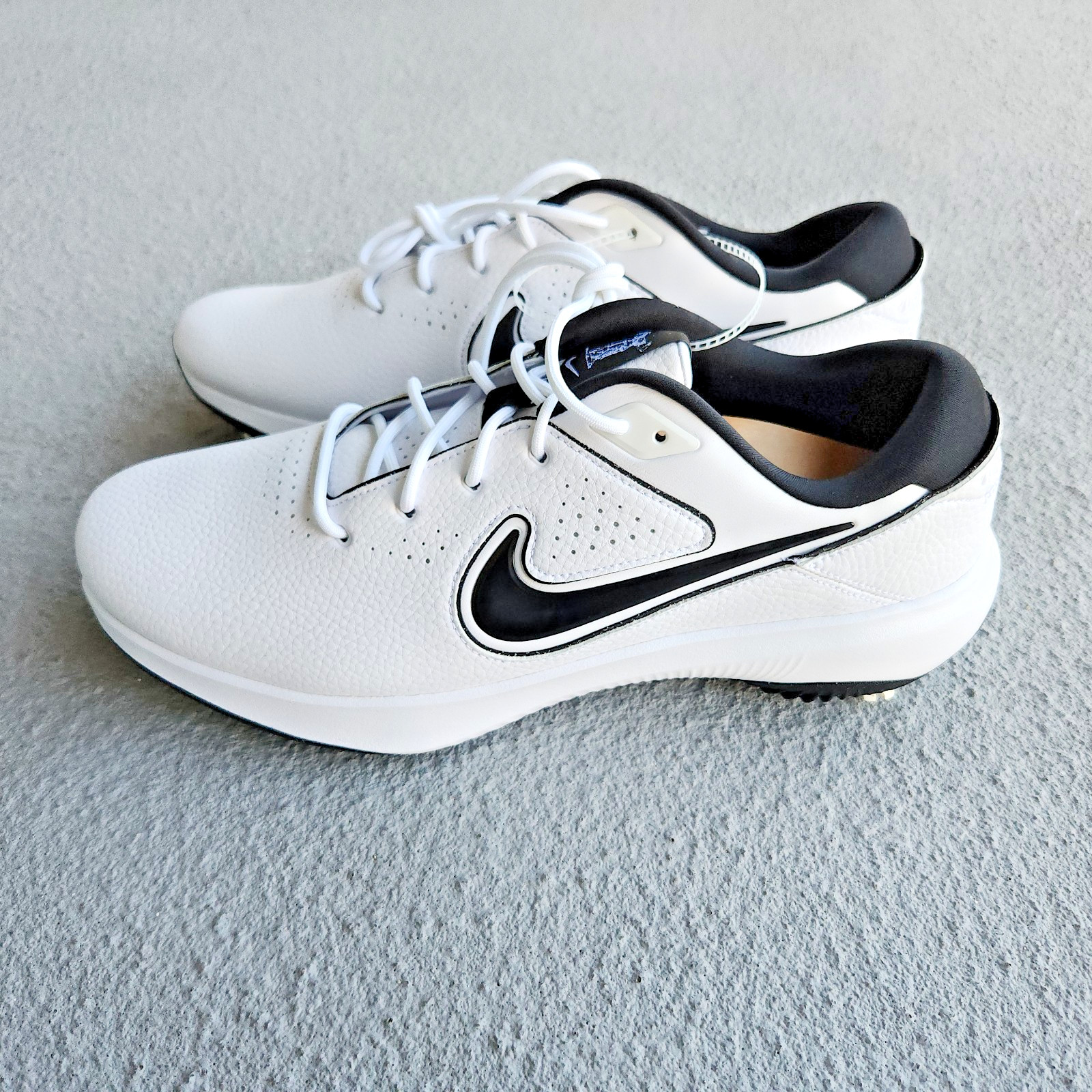 Nike Victory Pro 3 Wide Golf Sneakers White/Black DX9028-101 Size 12.5 US