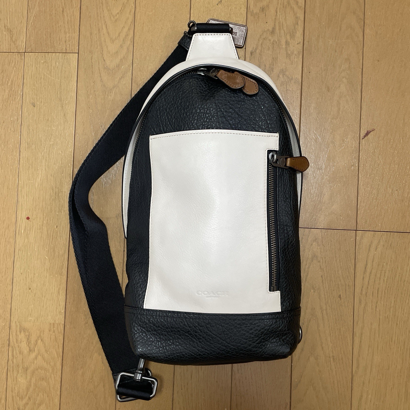 COACH Body Bag 57765 Sling Bag – Pre-owned