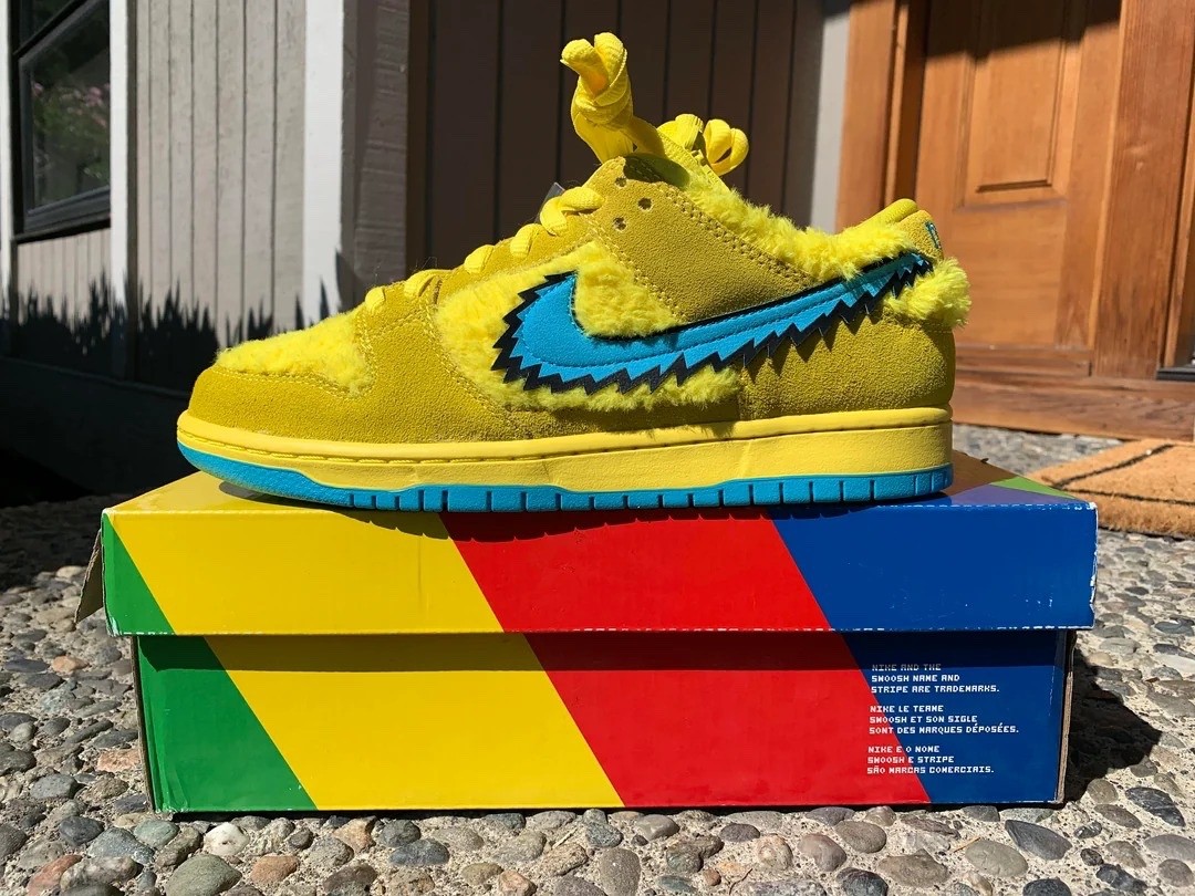 Authentic Grateful Dead x Nike SB Dunk Low Yellow Bear Casual Shoes (CJ5378-700)
