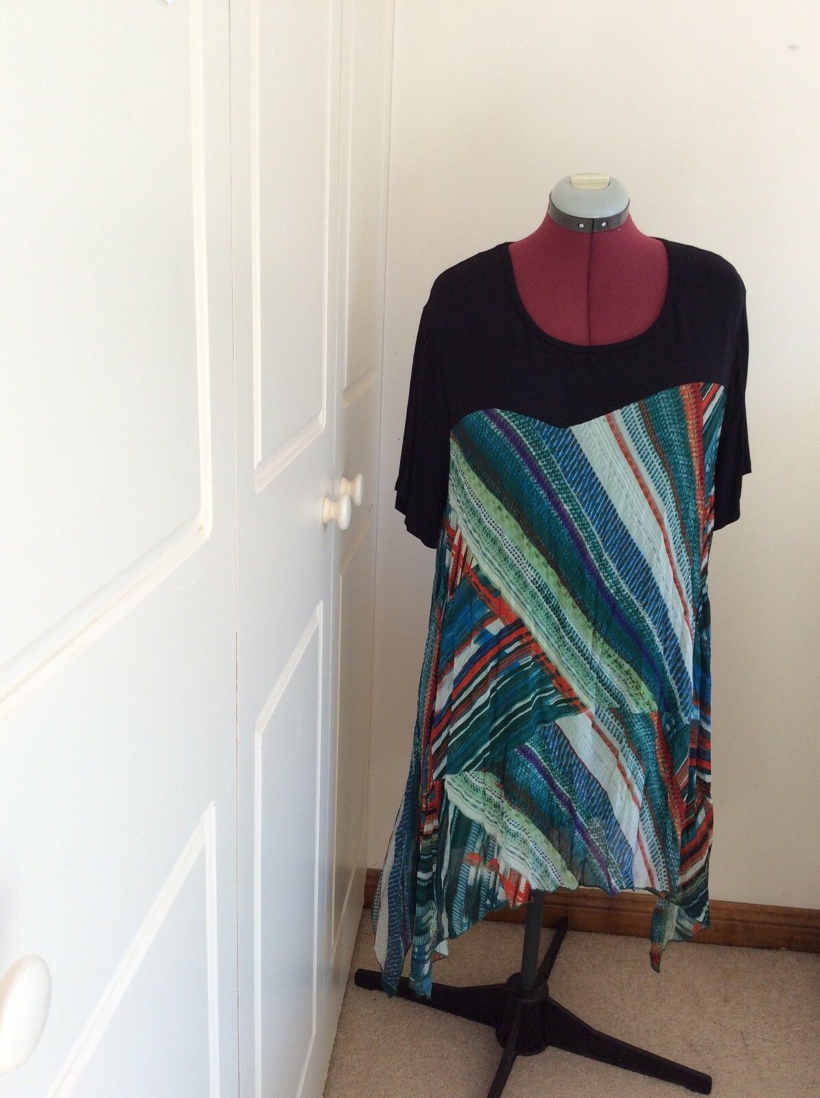 WISHSTONE WOMEN’S S/S MULTICOLORED TOP DRESS IN SIZES S, M, L, XL, XXL