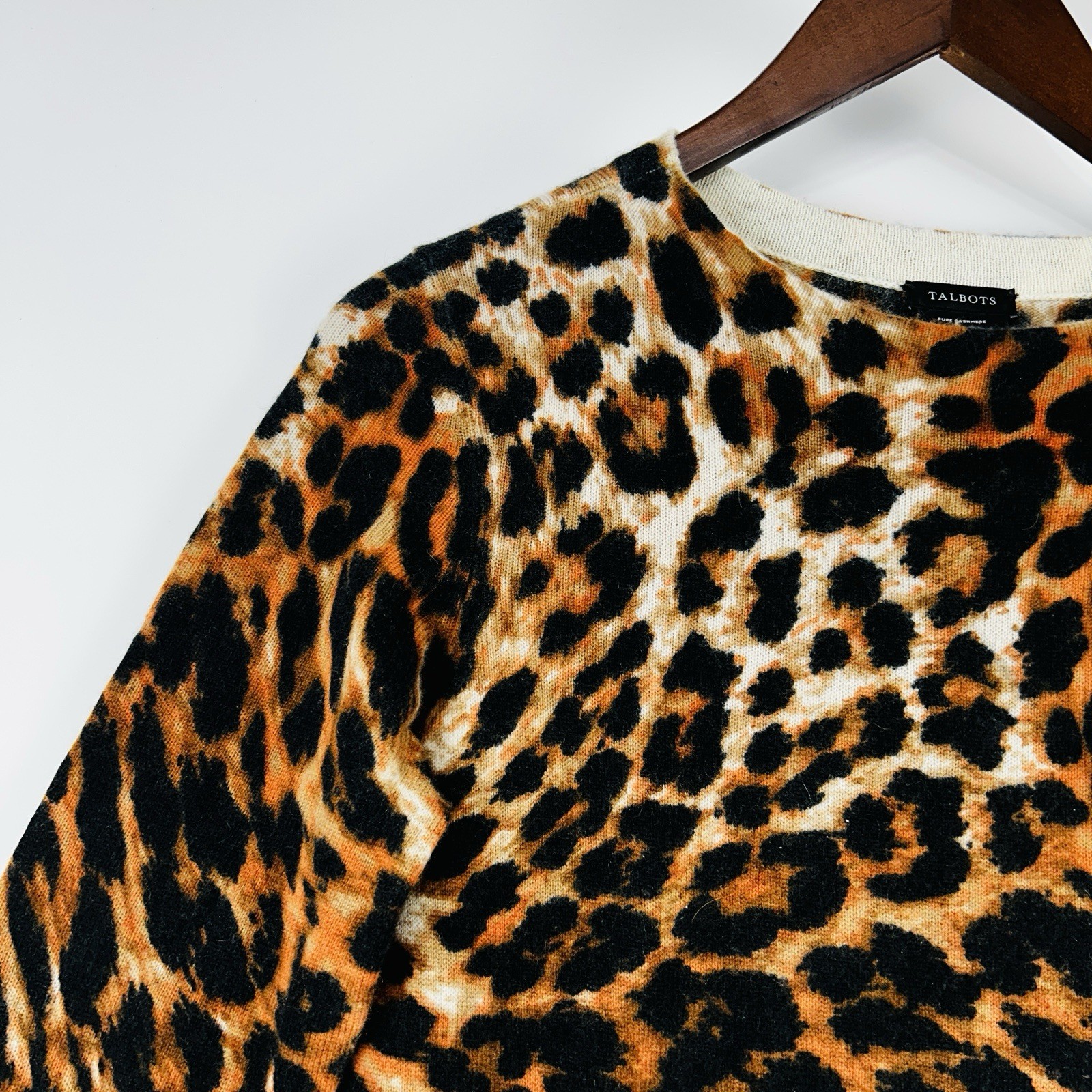 Talbots Womens 100% Cashmere Sweater Size S Animal Print Luxury Yacht Club
