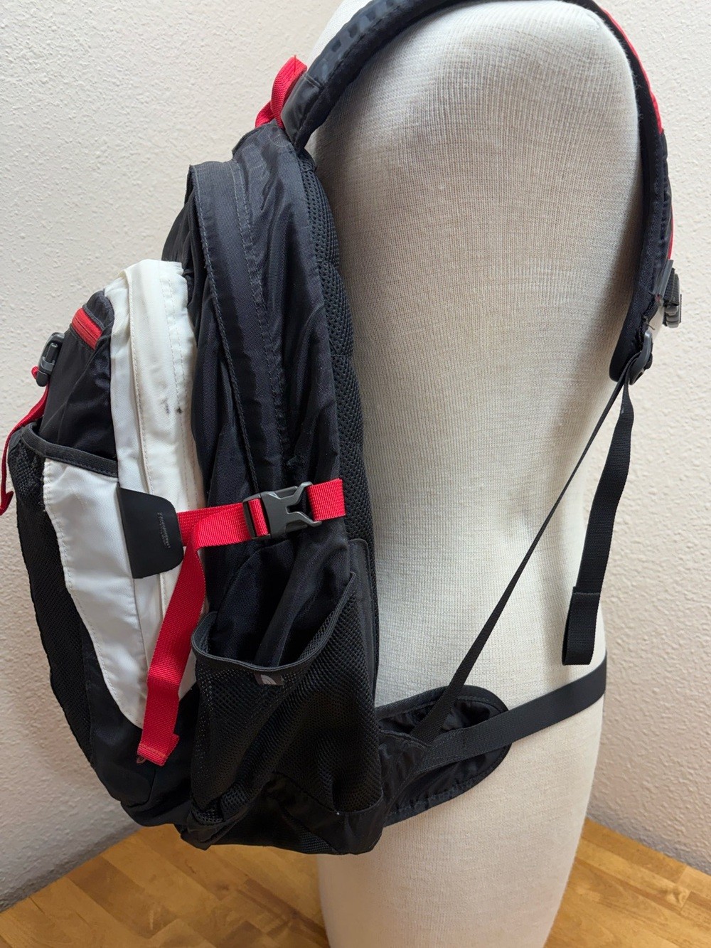 The North Face Recon Backpack Black White Red Laptop School Travel Hiking Bag