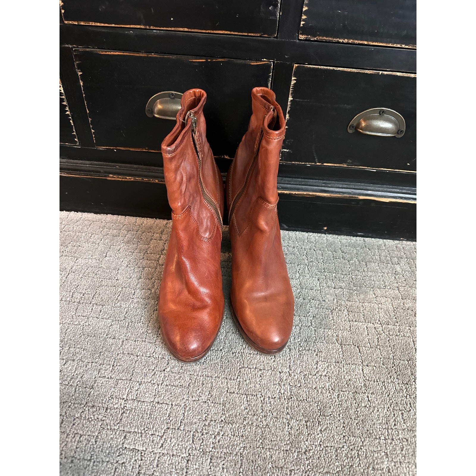 Frye Women’s 11 Jenny Jet Chelsea Heeled Leather Boots
