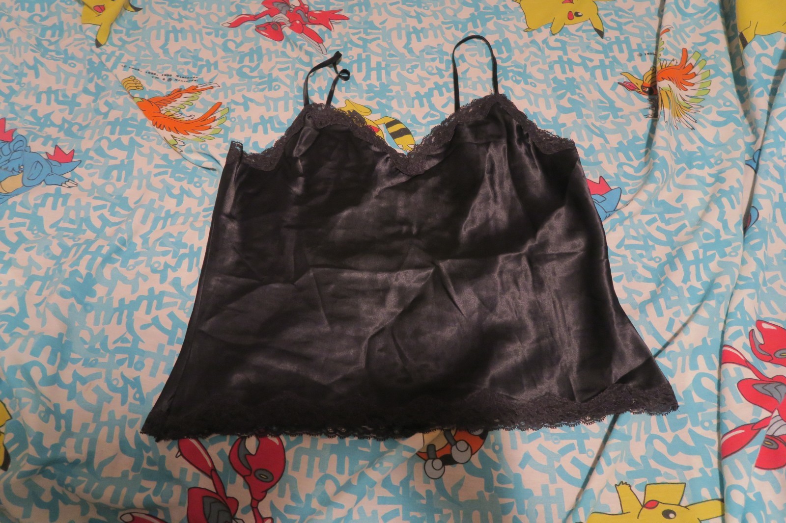 VTG Victoria’s Secret Cami Satin Lace Trim Camisole Lingerie Tank Top Sz Medium