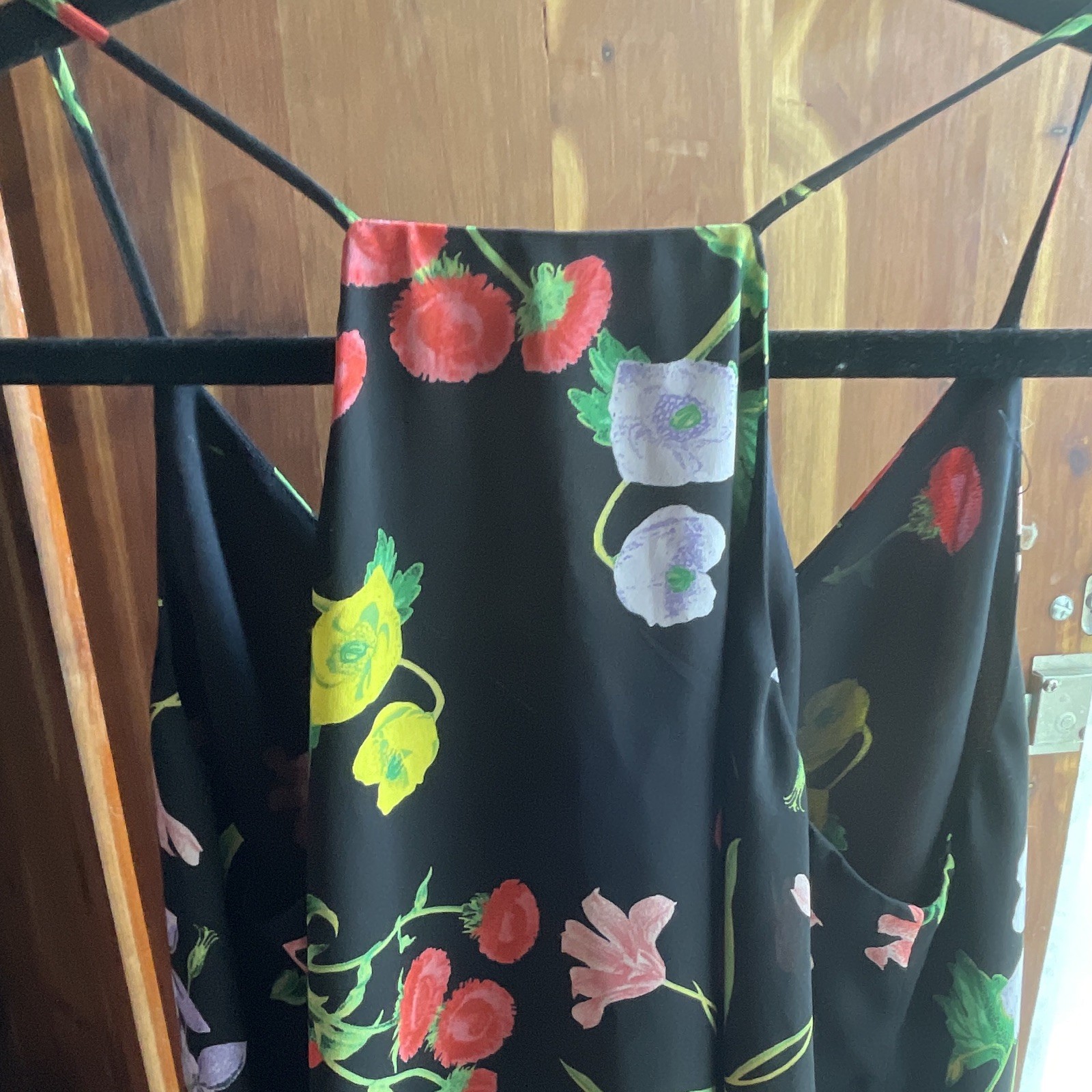 LOFT Women’s Black Floral V-Neck Spaghetti Strap Button Front Cami Tank S