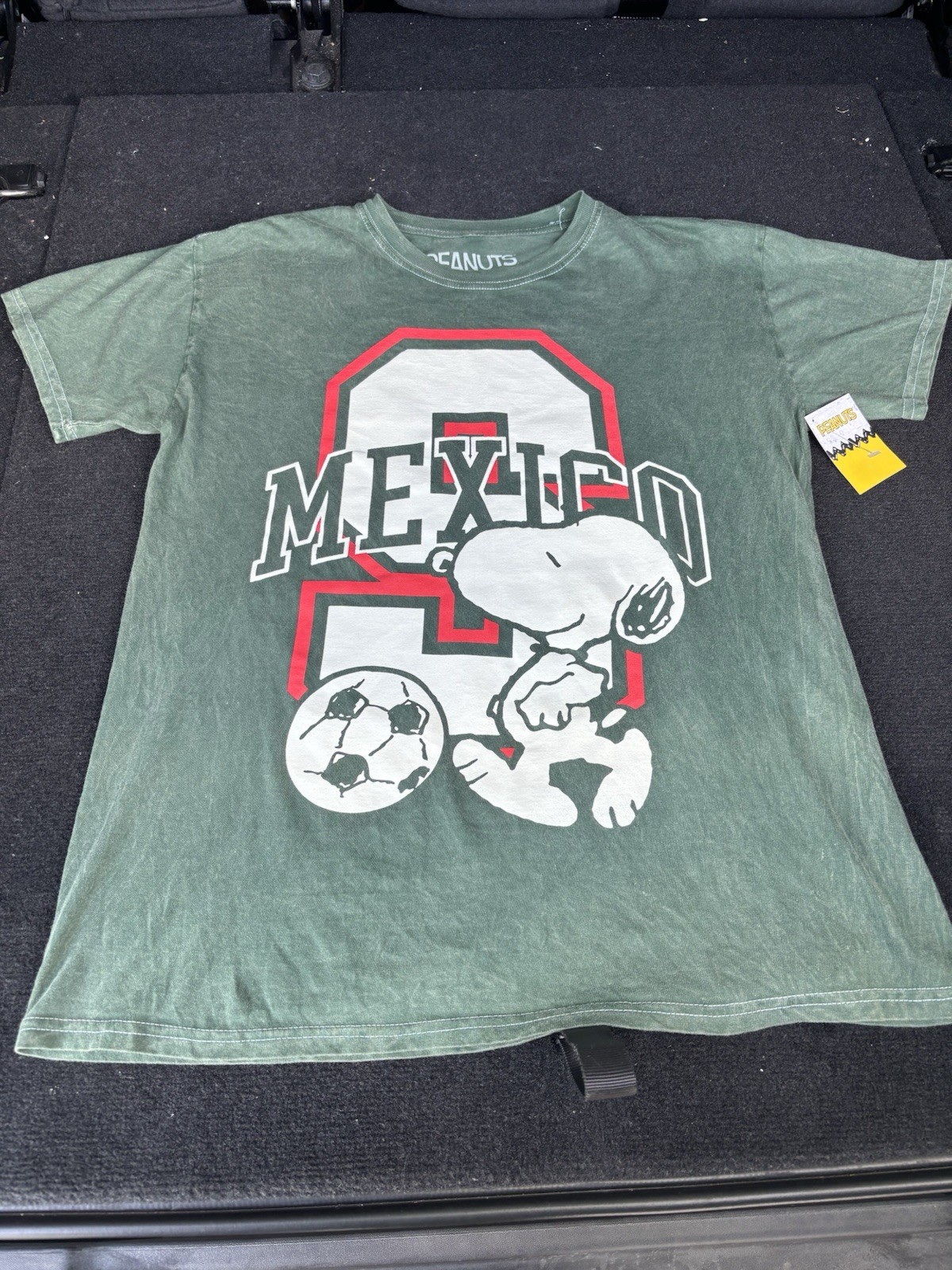 Mexico soccer Peanuts T-shirt