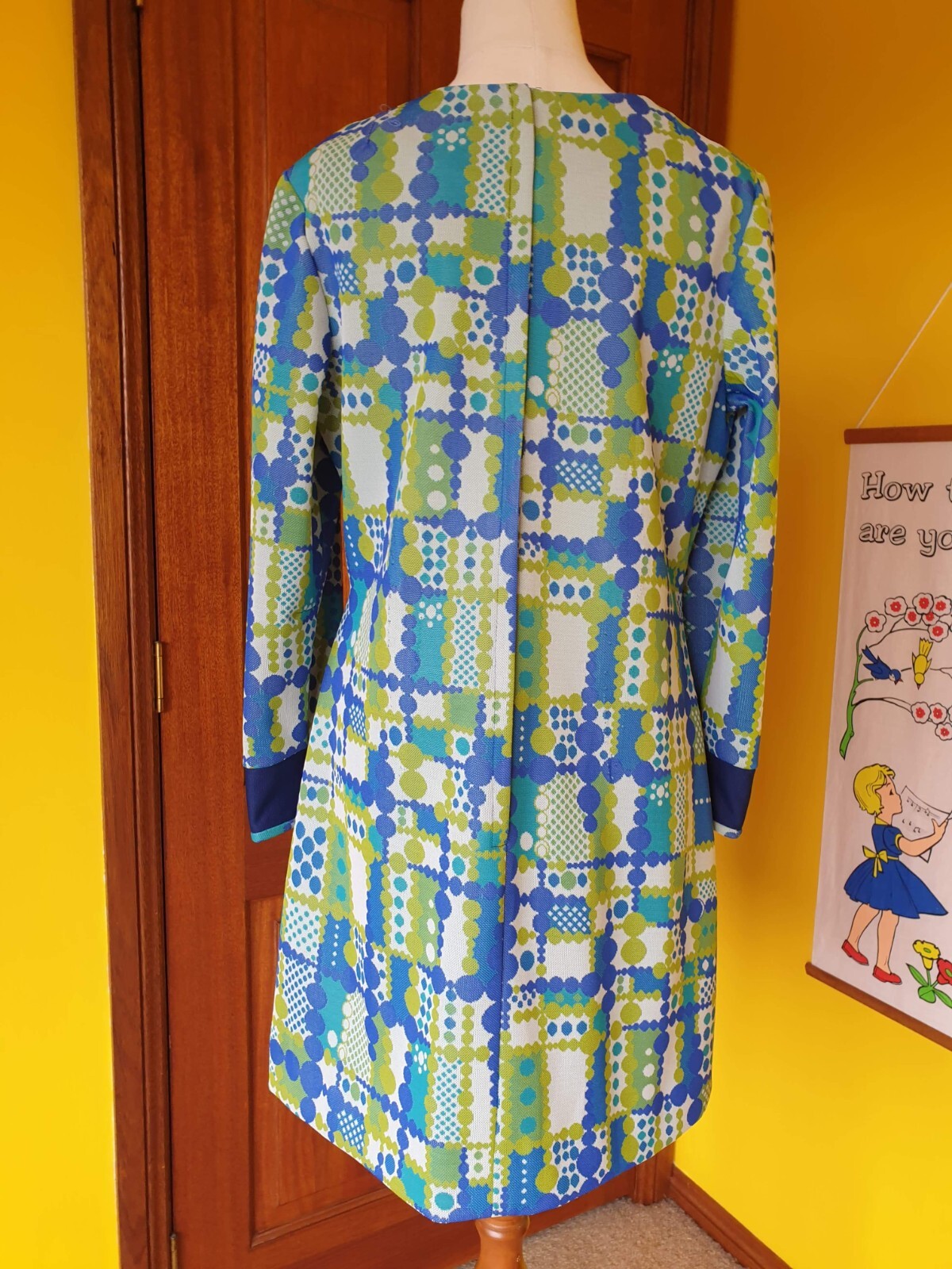 Vintage 1960s Geometric Green & Blue Mod Dress – Size 12