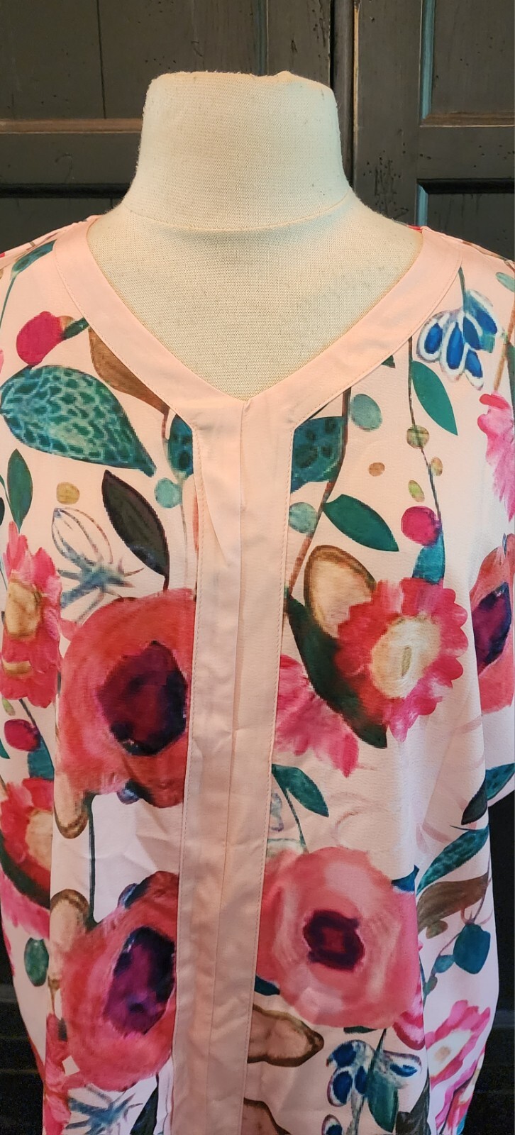 Unbranded Trendyschic Peach Floral Pullover Top Women’s XL NWOT