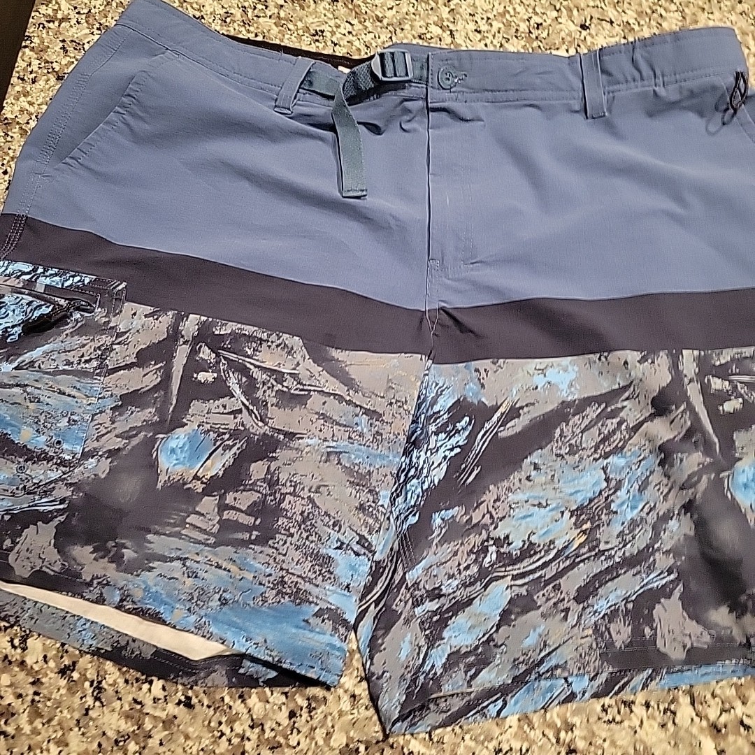 Realtree Fishing Shorts Mens 2XL 44/ 46″ Waist Blue Aspect Water Camo
