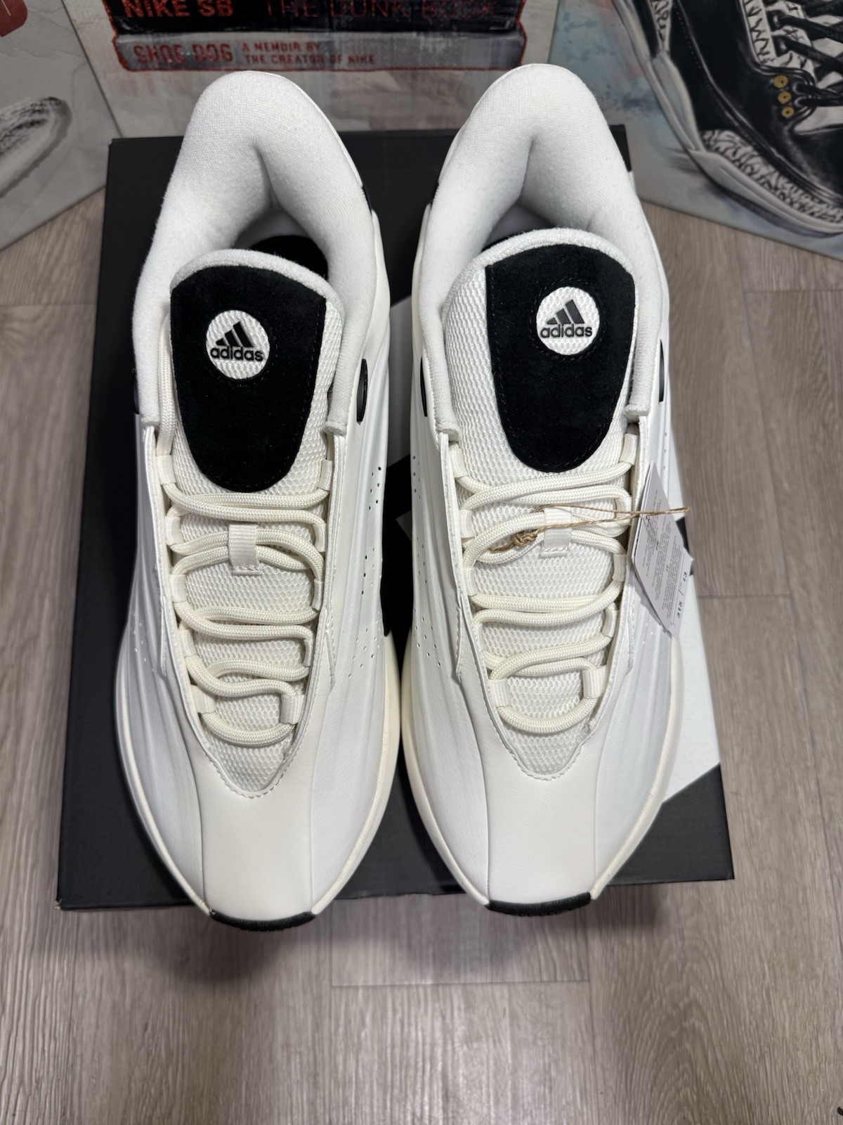New Adidas Nova IIInfinity White/Blk Basketball Shoe Men Size 13.5, 14.5, 15, 16