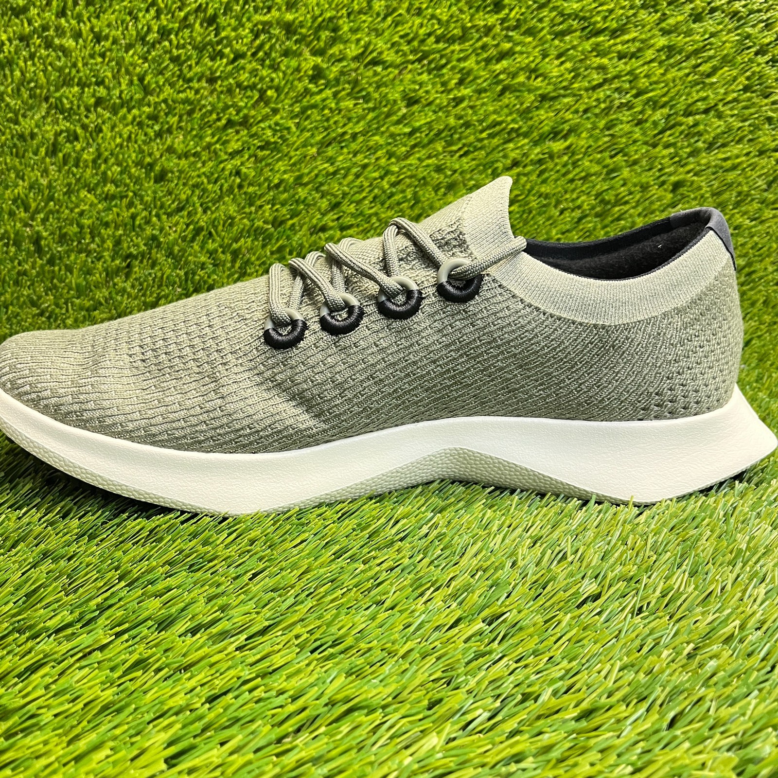 Allbirds Tree Dasher 2 Mens Size 13.5 Rugged Green White Running Shoes Sneakers