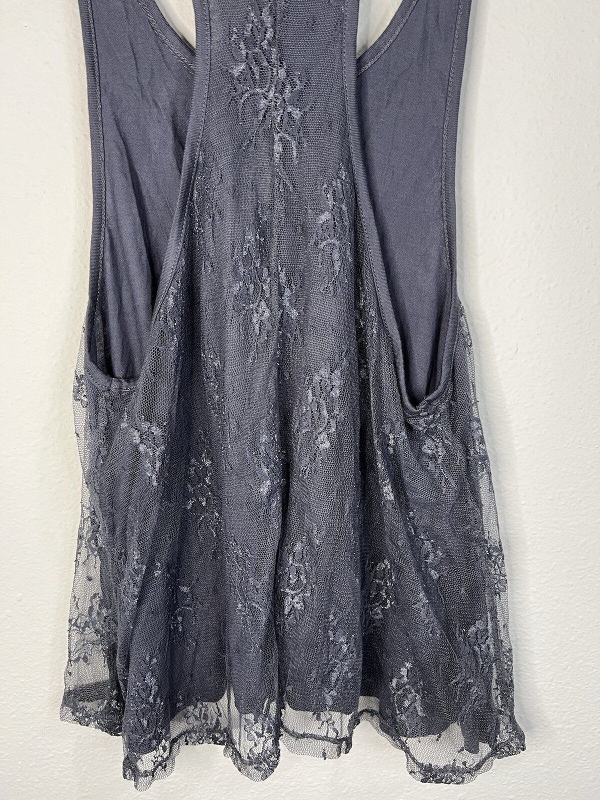 Active Basic Women’s Gray Lace Racerback Tank Top Small Flowy Boho Chic