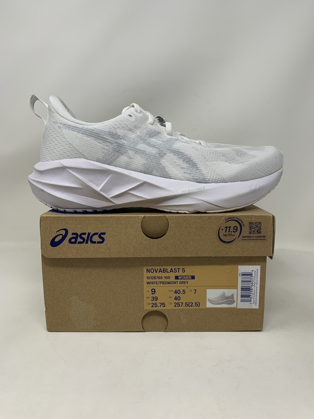 Women’s Asics Novablast 5, White/Piedmont Grey, 9 B Medium US