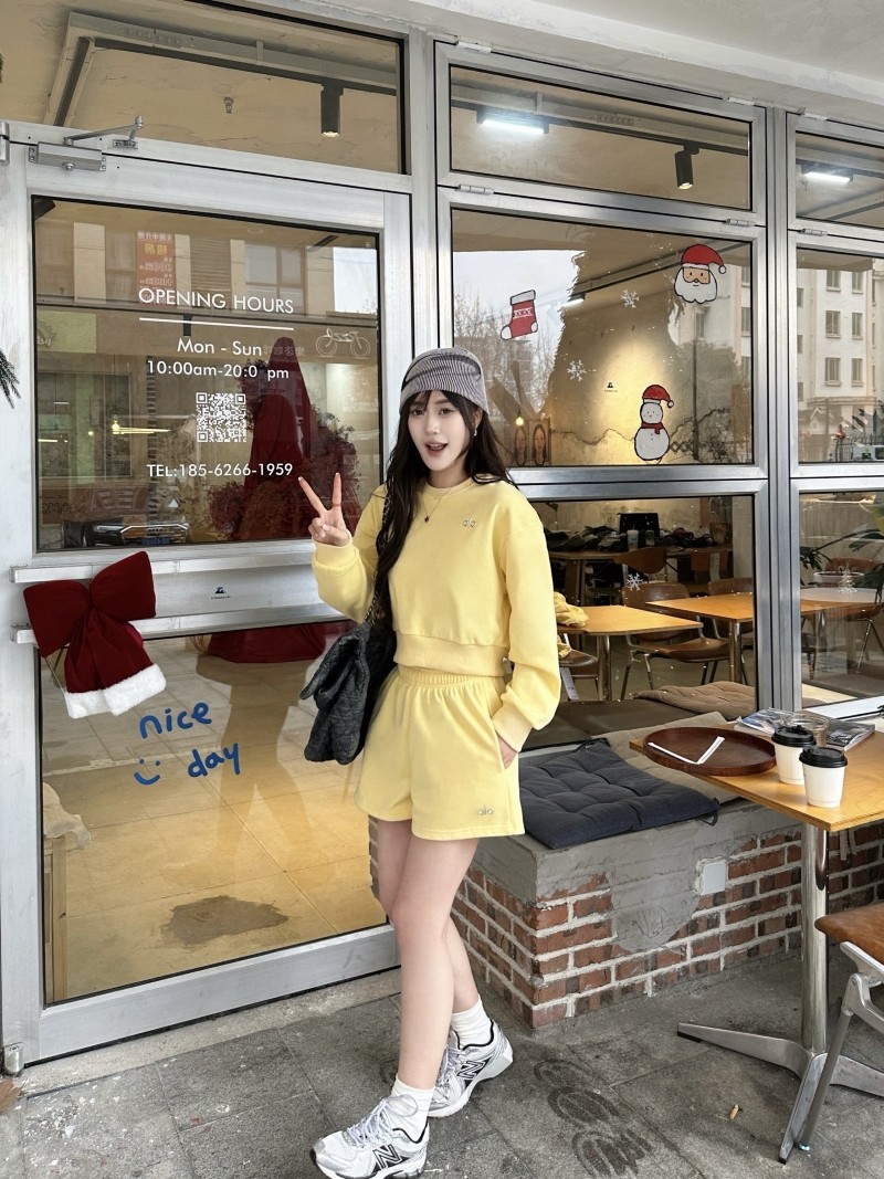 NEW AIo Yoga Set Cropped Accolade Crewneck Pullover+Shorts Suit Soft Women’s Set