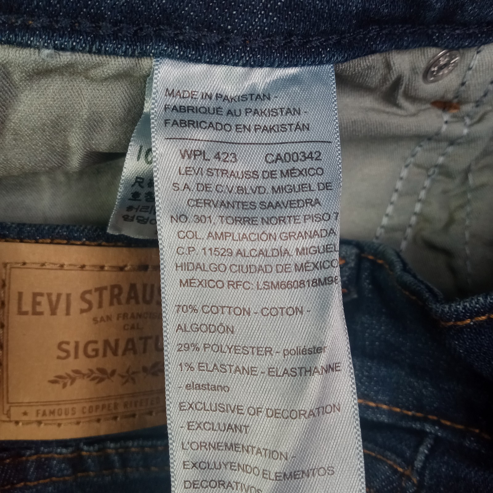 Levi Strauss Signature Mid Rise Bootcut Jeans Women’s Size 10M 30×32 Blue