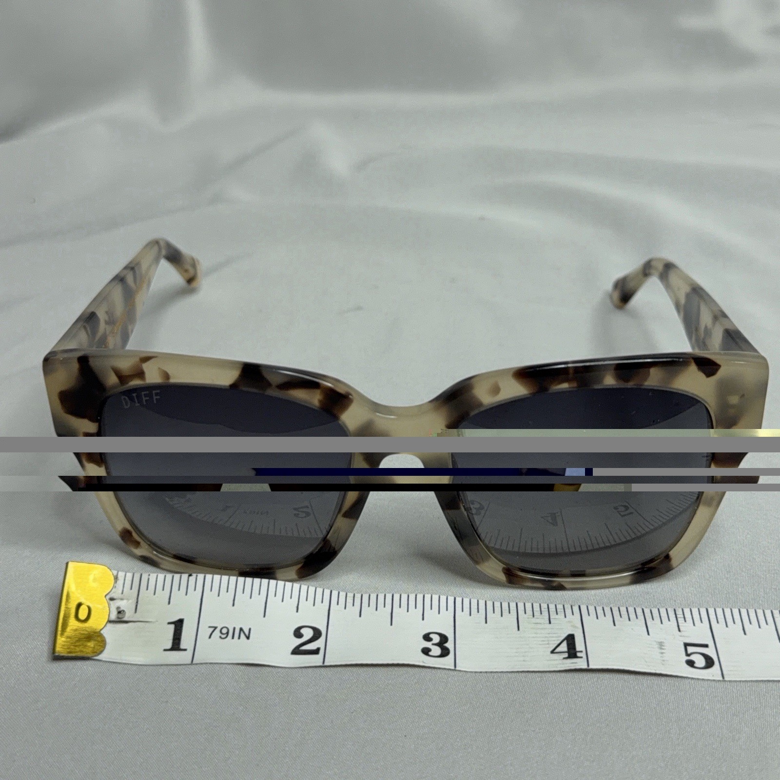 Diff Eyewear Bella II Cream Tortoise Frame Grey Gradient Lens Cat Eye Sunglasses