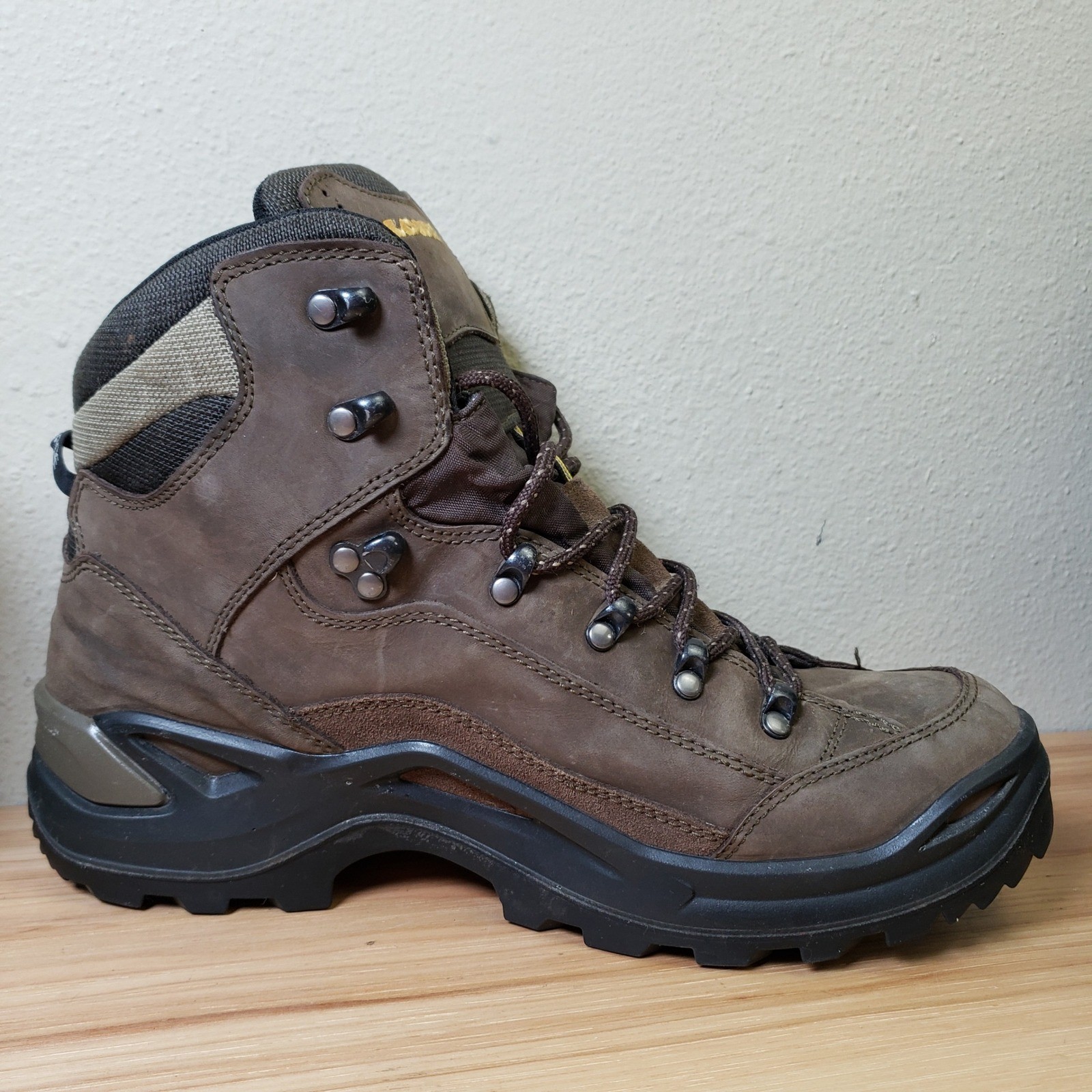 Lowa Renegade GTX Mid Hiking Boots Brown Leather All Terrain Men’s Size 9.5