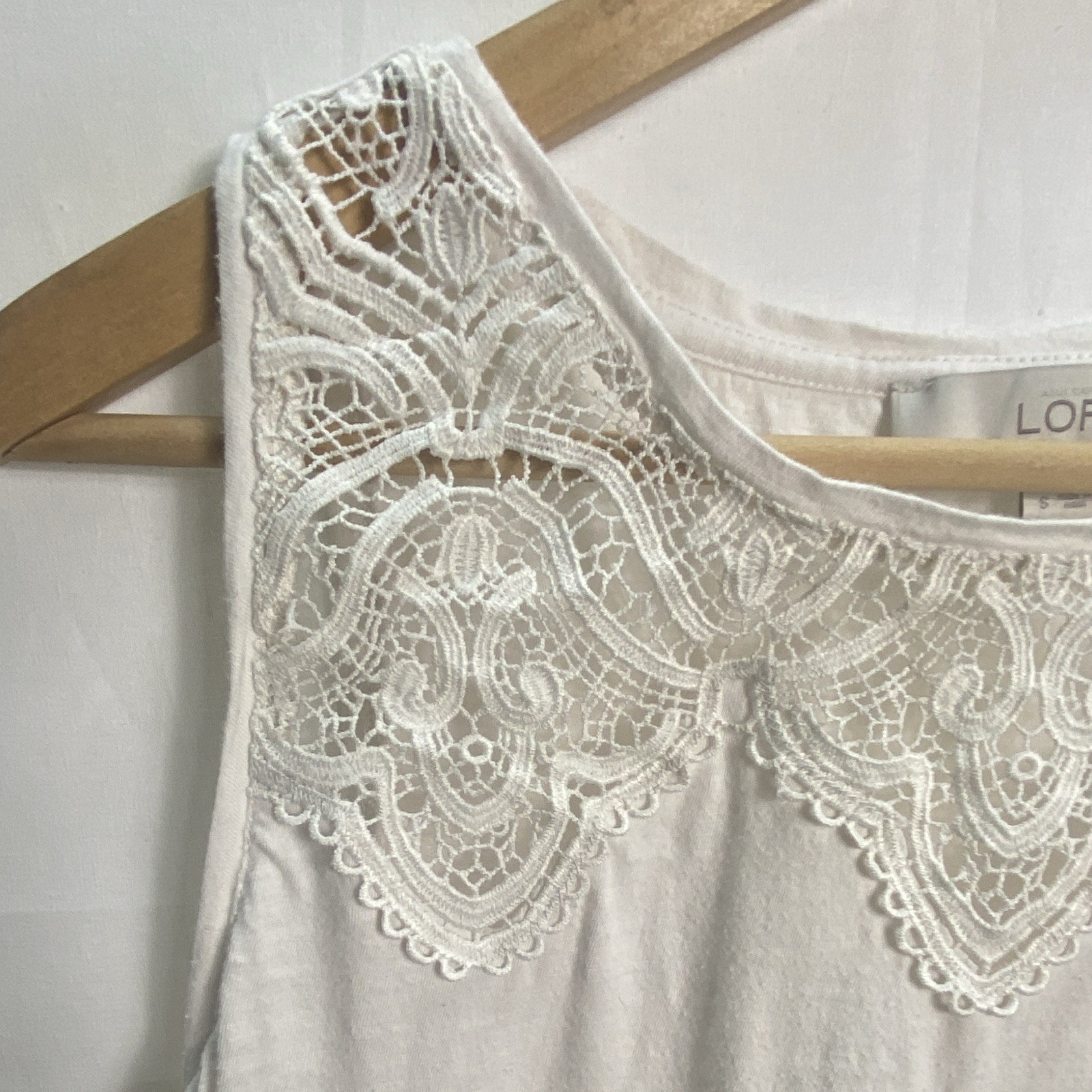 LOFT Women’s Ivory Solid Lace Yoke Scoop Neck Sleeveless cotton Tank Top S
