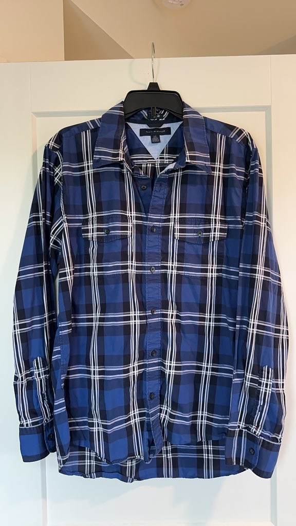Tommy Hilfiger Men’s Slim Fit Plaid Button-Down Shirt