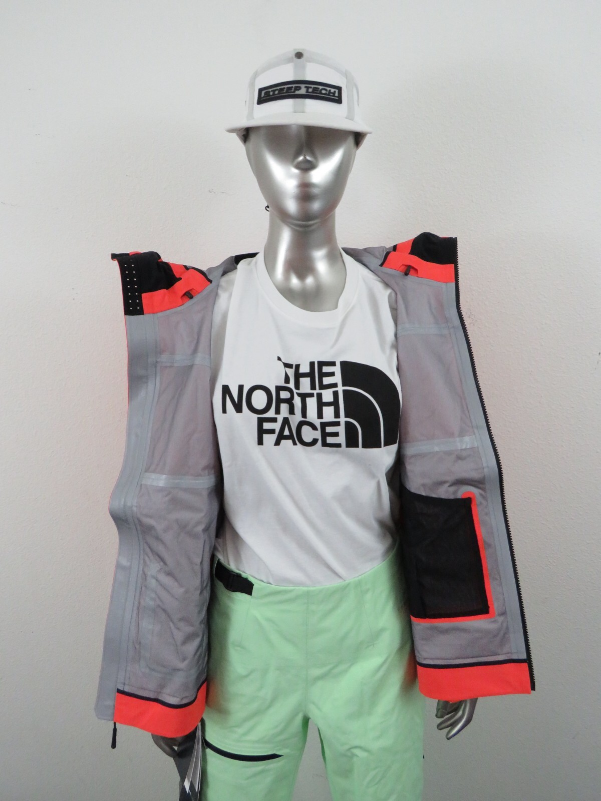 Womens The North Face Summit Chamlang FUTURELIGHT Ski Climbing Shell Jacket Oran