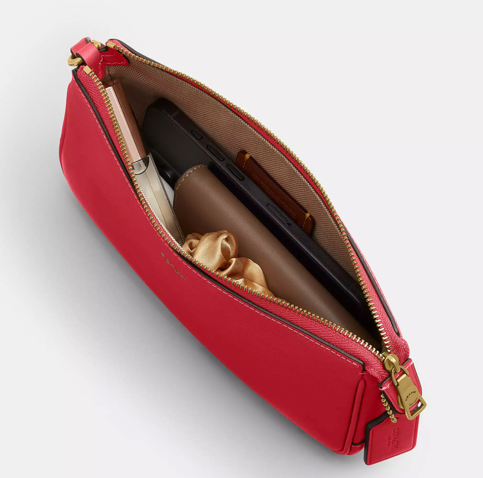 ORIG. PKG. Coach Scarlet Red Smooth Leather Wristlet Short Shoulder Plaza 22 Bag