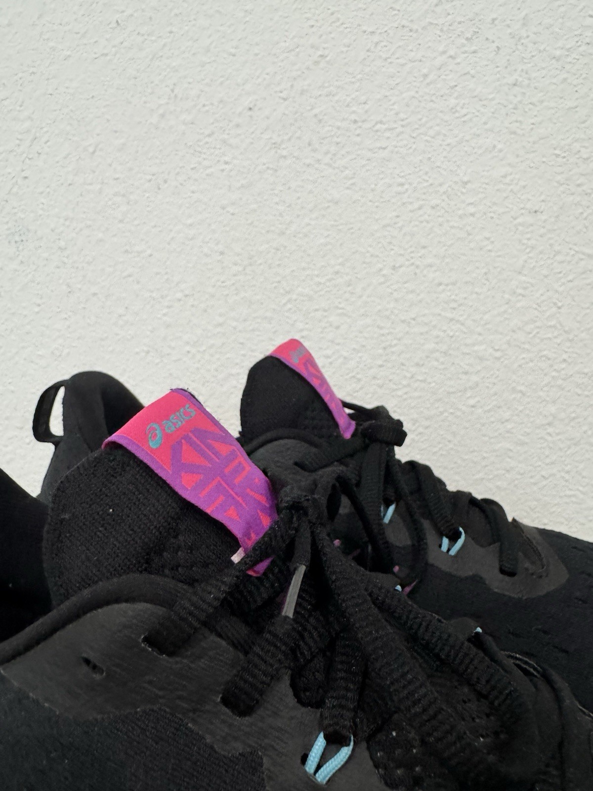 Asics Gel Kinsei Max Sneakers Running Shoes Women’s Size 11 Black / Pink
