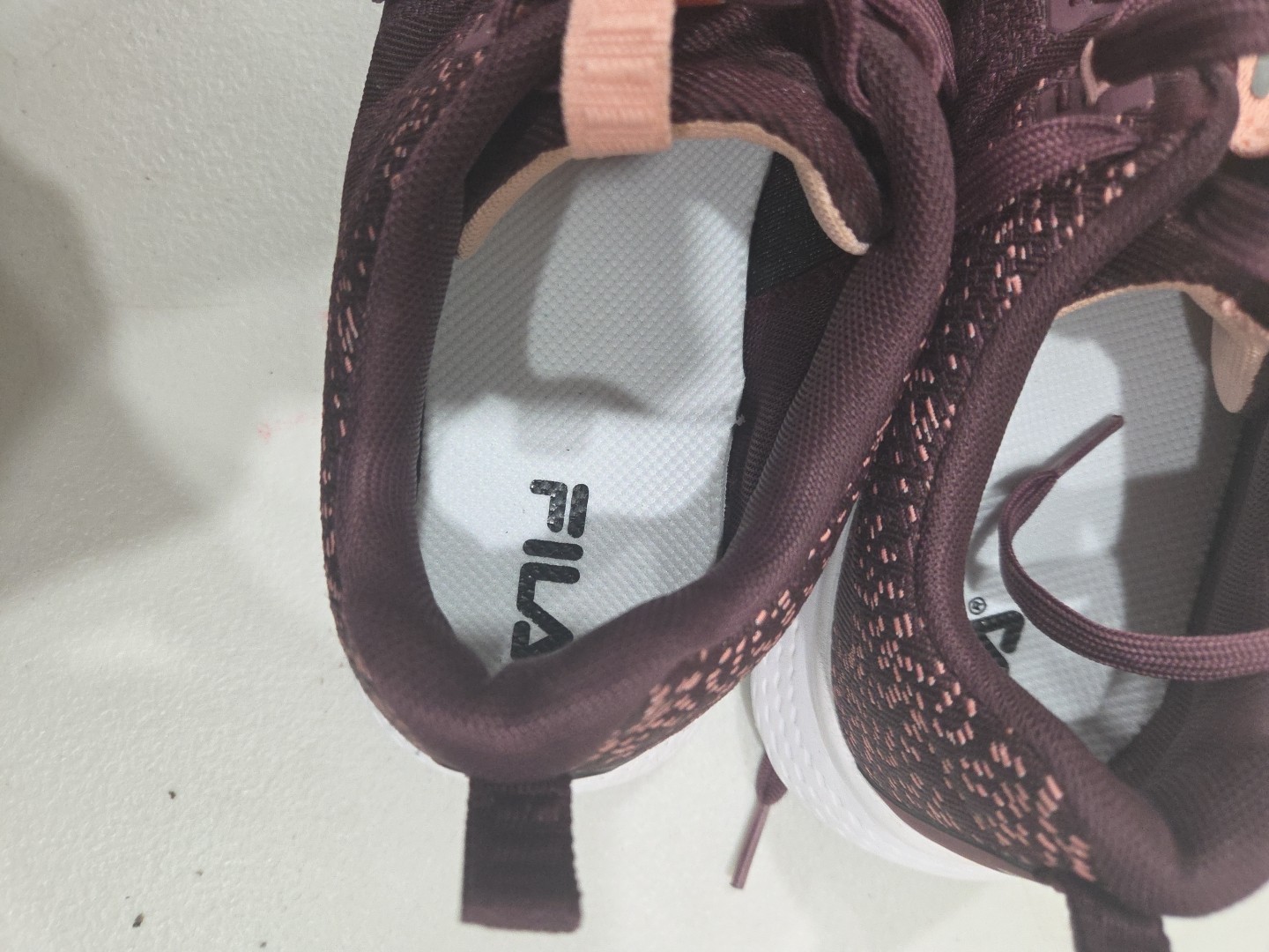Shoes For Crews Easy Clean Technology Maroon Sneakers Woman Size 9