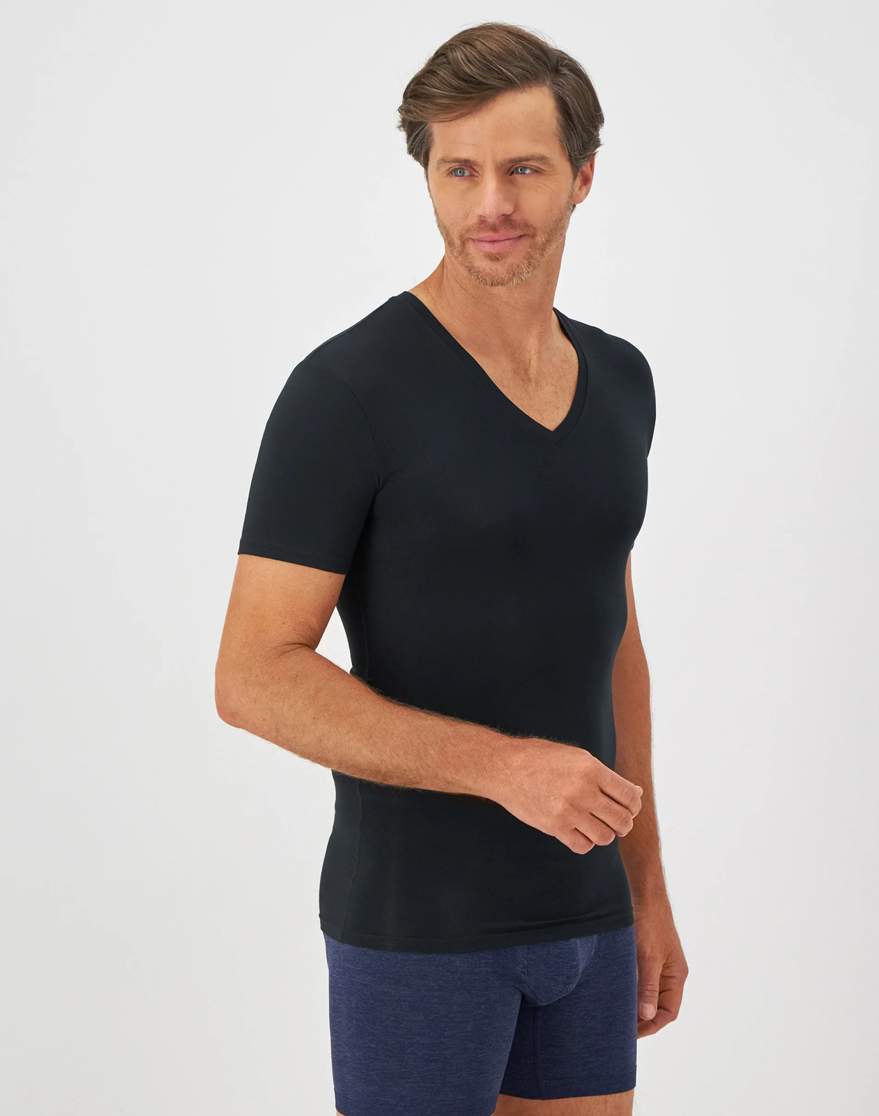 Hanes Perfect Flex Men’s Tee, Black V-Neck Undershirt, 1-Pack
