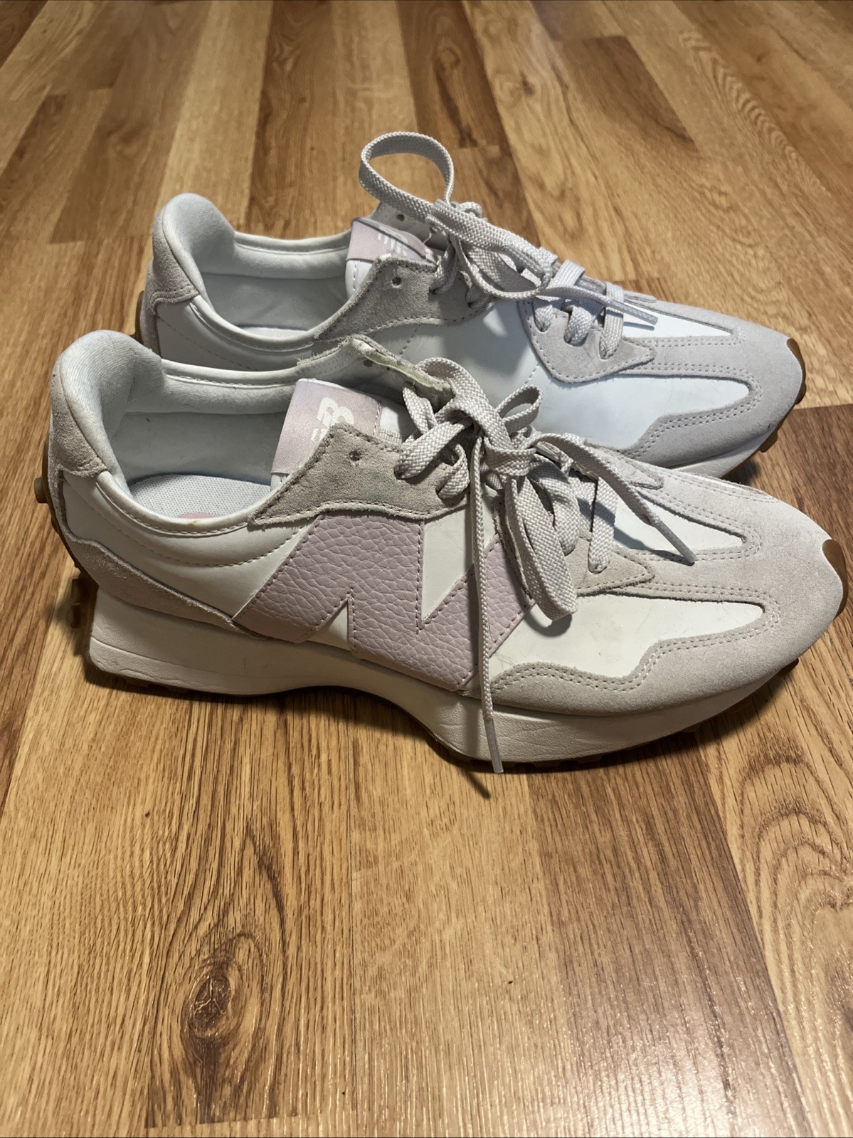 New Balance 327 Women’s Size 10 WS327OR Moonbeam/December Sky Ivory Suede Low