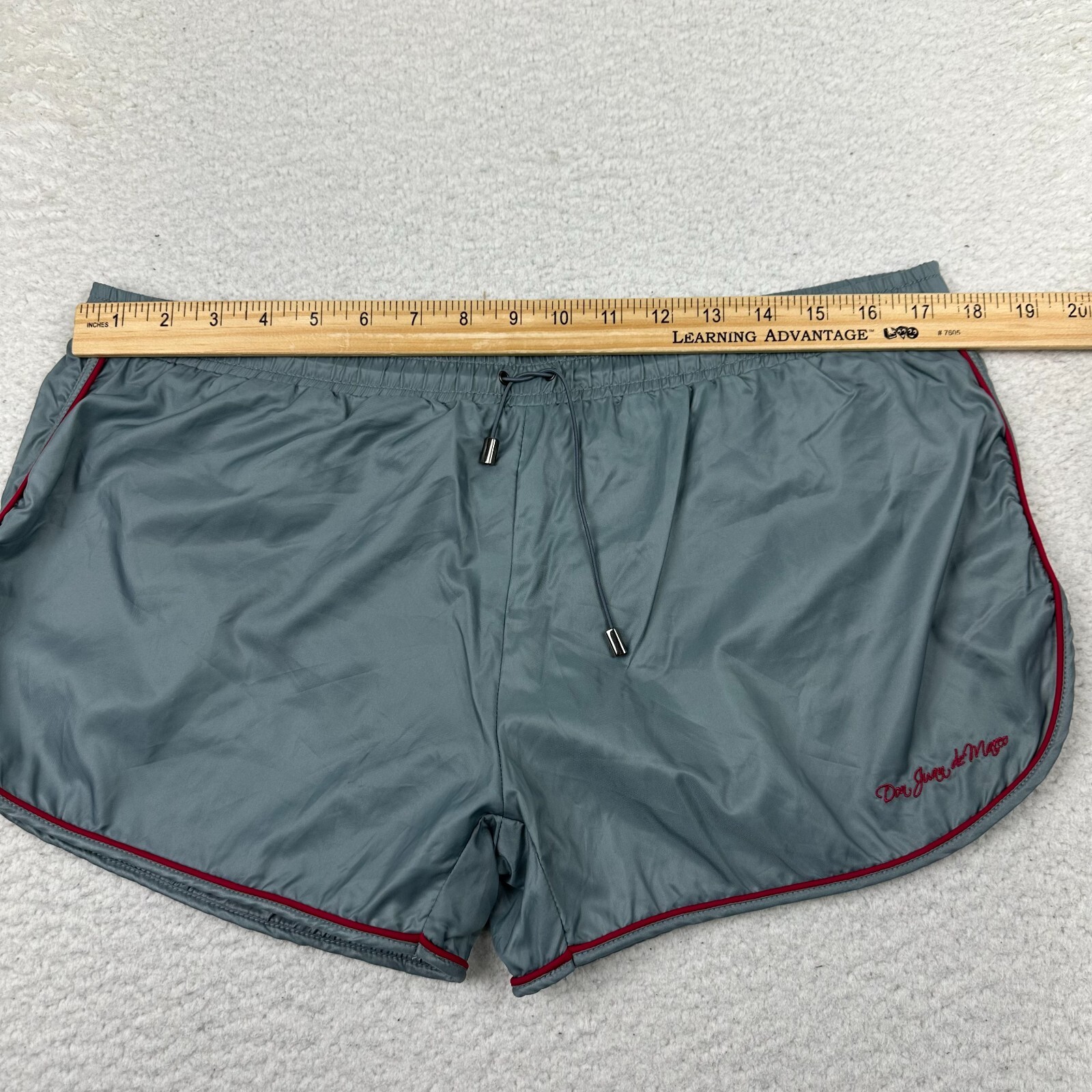 NWT Don Juan Demarco Costume Olimpo Grigio Sweat Shorts Mens Large Gray Logo
