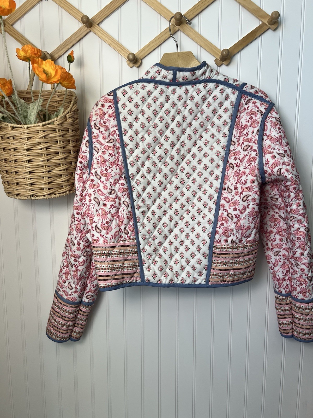 Reversible Quilted Paisley Floral Women’s Medium Short Jacket