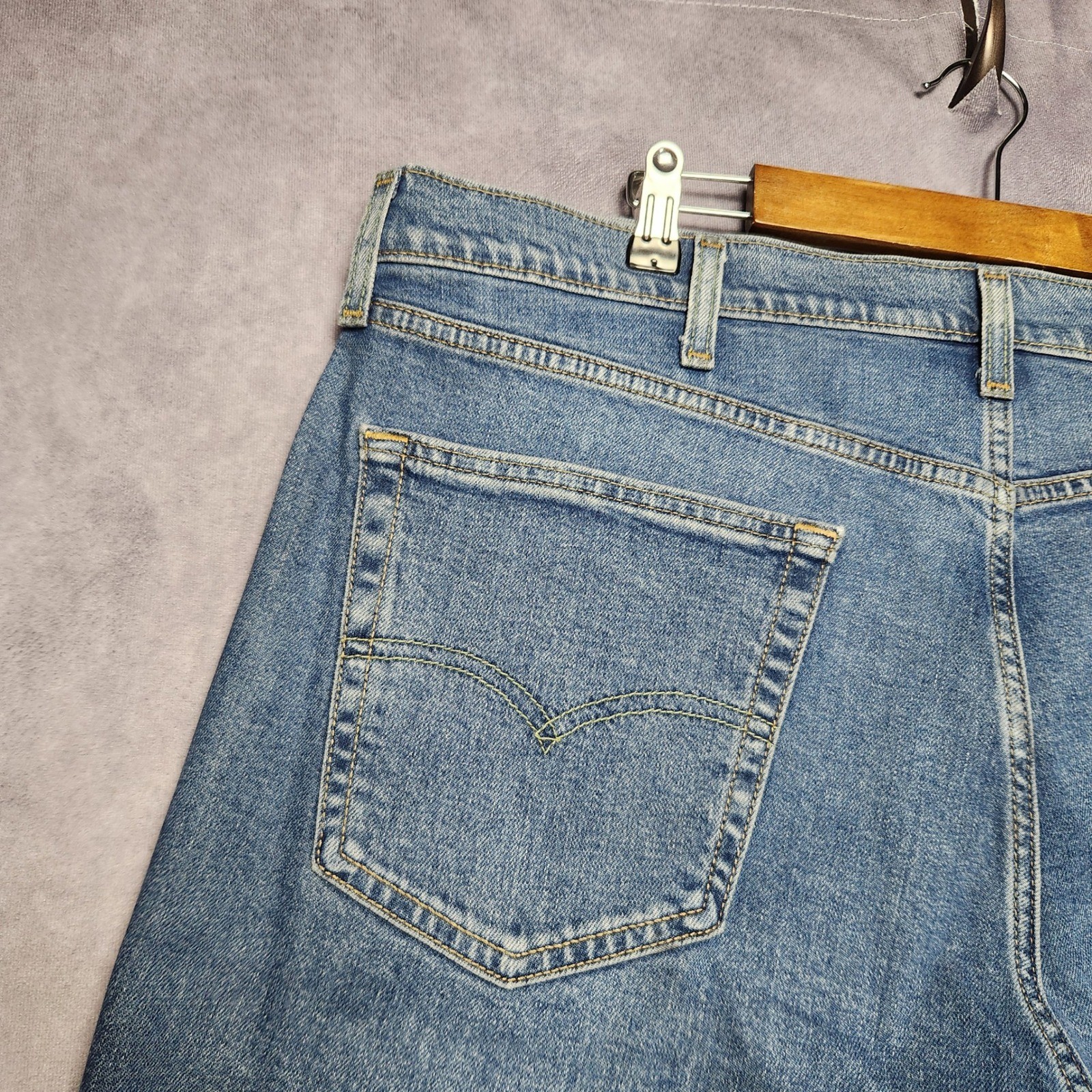 Levis 505 Regular Fit Straight Leg Jeans Mens 40×30 Medium Wash Blue Denim