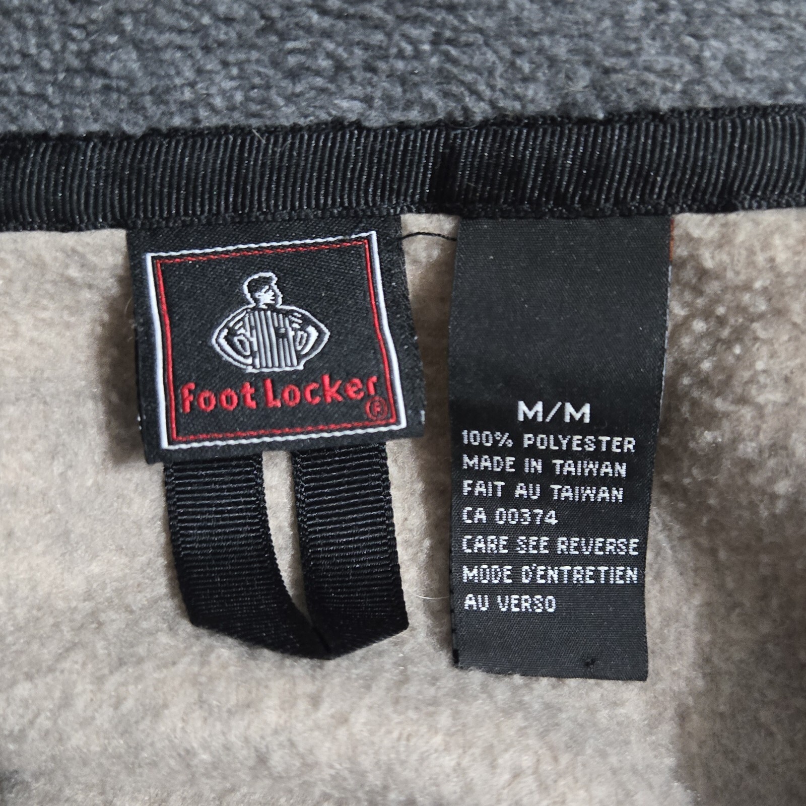 Footlocker Half-Zip Pullover Fleece Sweaters Medium