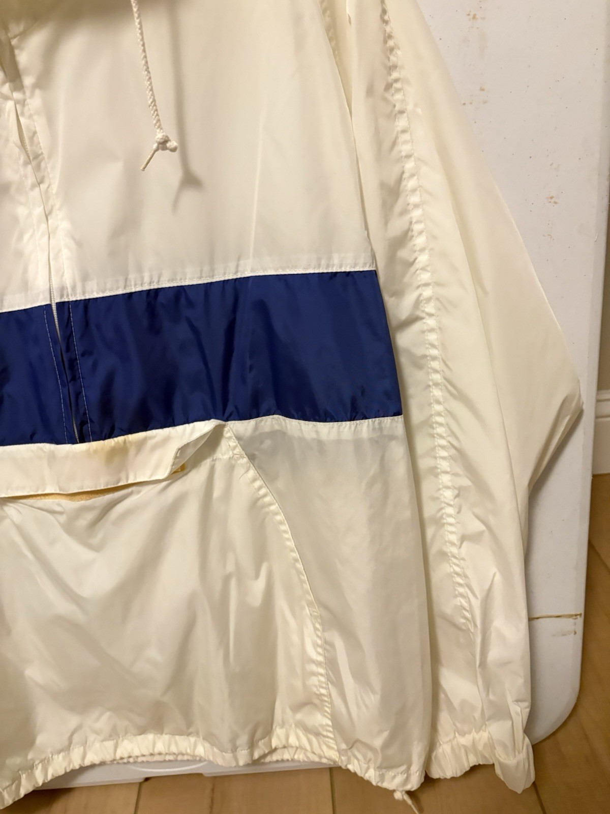 Vintage Woolrich Mens White/Blue Colorblock Hooded Zip Windbreaker Jacket Size M