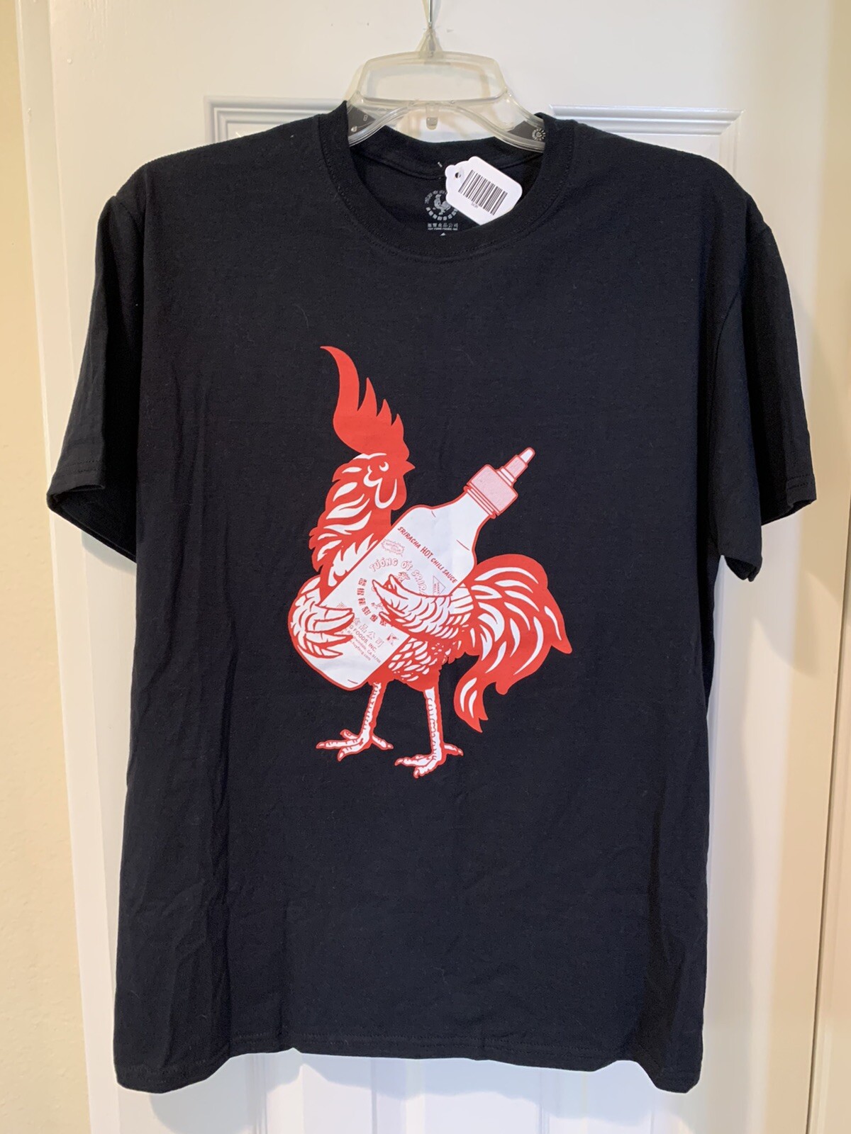 NWT Tuong Ot Sriracha Chili Huy Fong Foods Black Rooster T-shirt Men’s Medium
